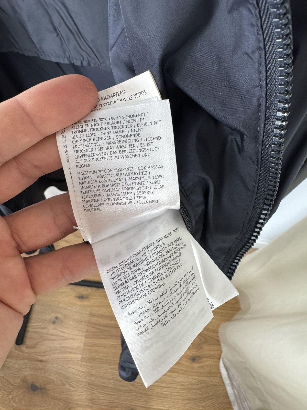 Moncler RARE - Light Moncler Reppe Rain Jacket 2024's, RRP $980 / L Size US L / EU 52-54 / 3 - 16 Thumbnail
