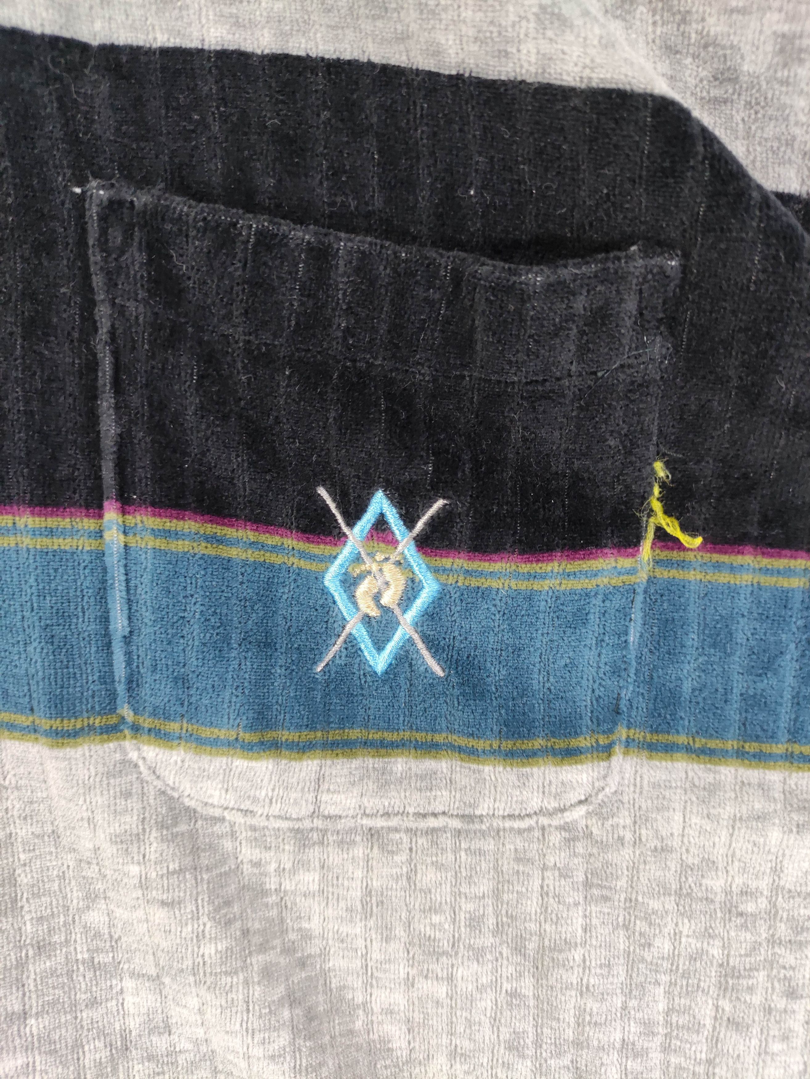 Hang Ten Vintage Hang Ten Velvet Sweater Long Sleeve Size US L / EU 52-54 / 3 - 2 Thumbnail