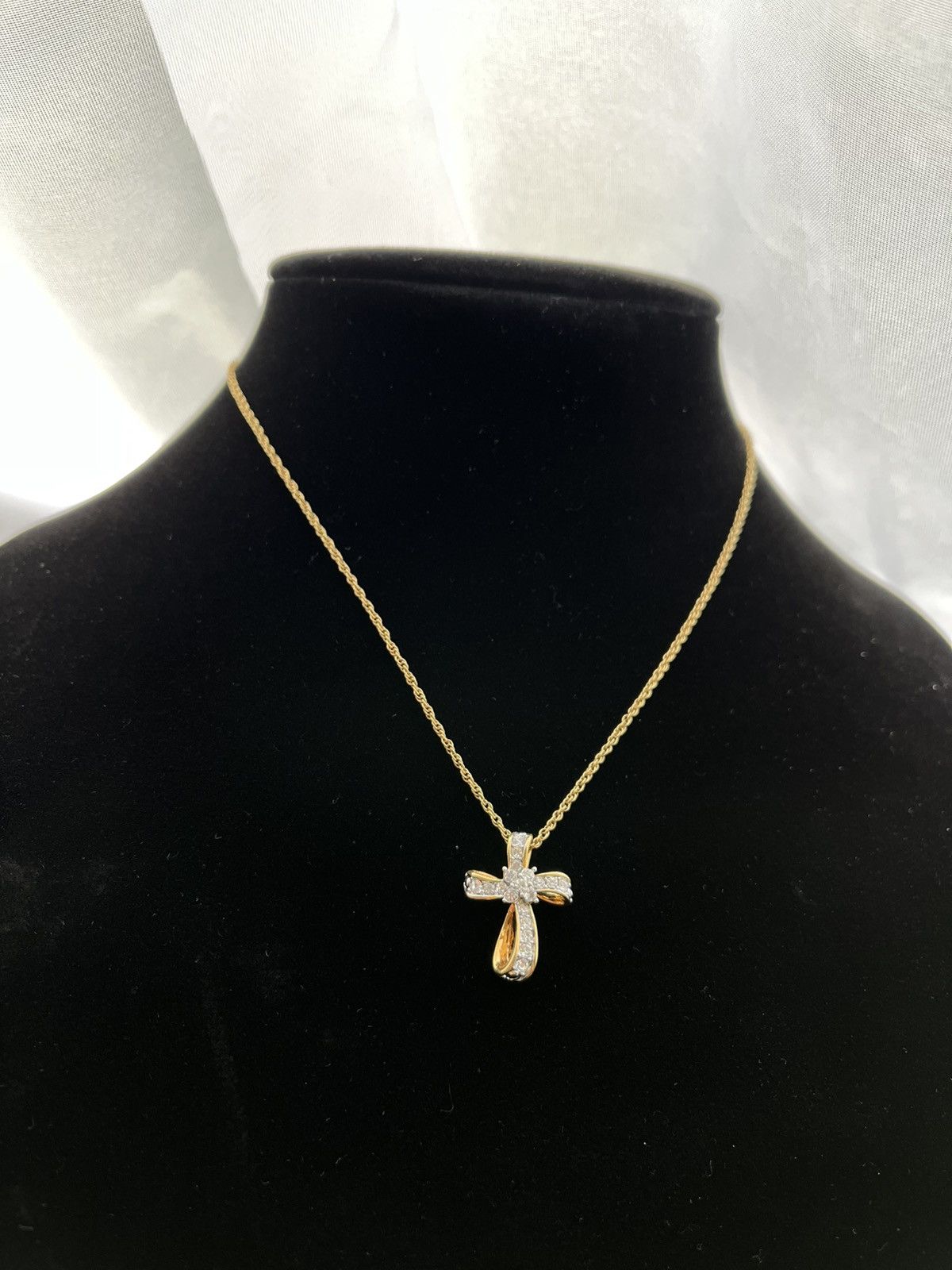 Vintage Vintage gold plated cross necklace Size ONE SIZE - 1 Thumbnail