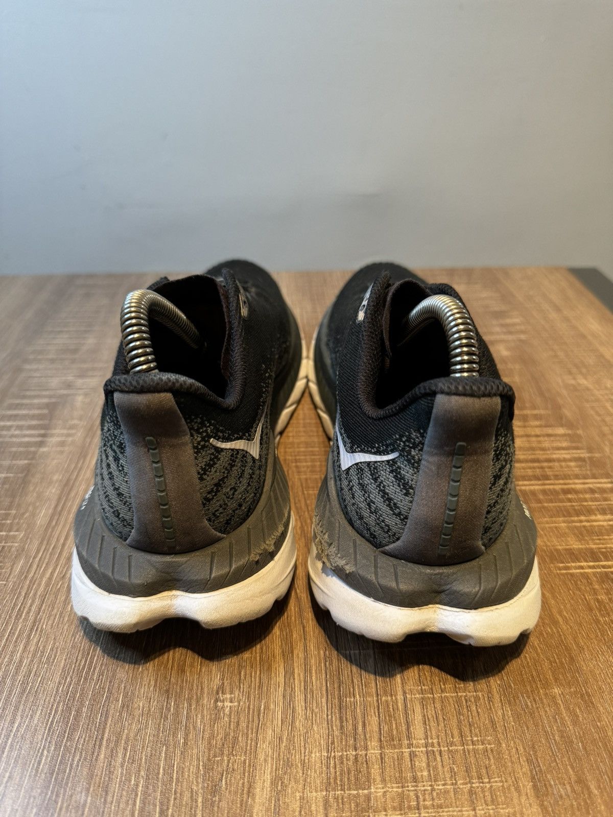 Hoka Hoka One One Womens Mach 5 1127894 BCSTL Black Size 7 B Size US 7 / IT 37 - 4 Thumbnail