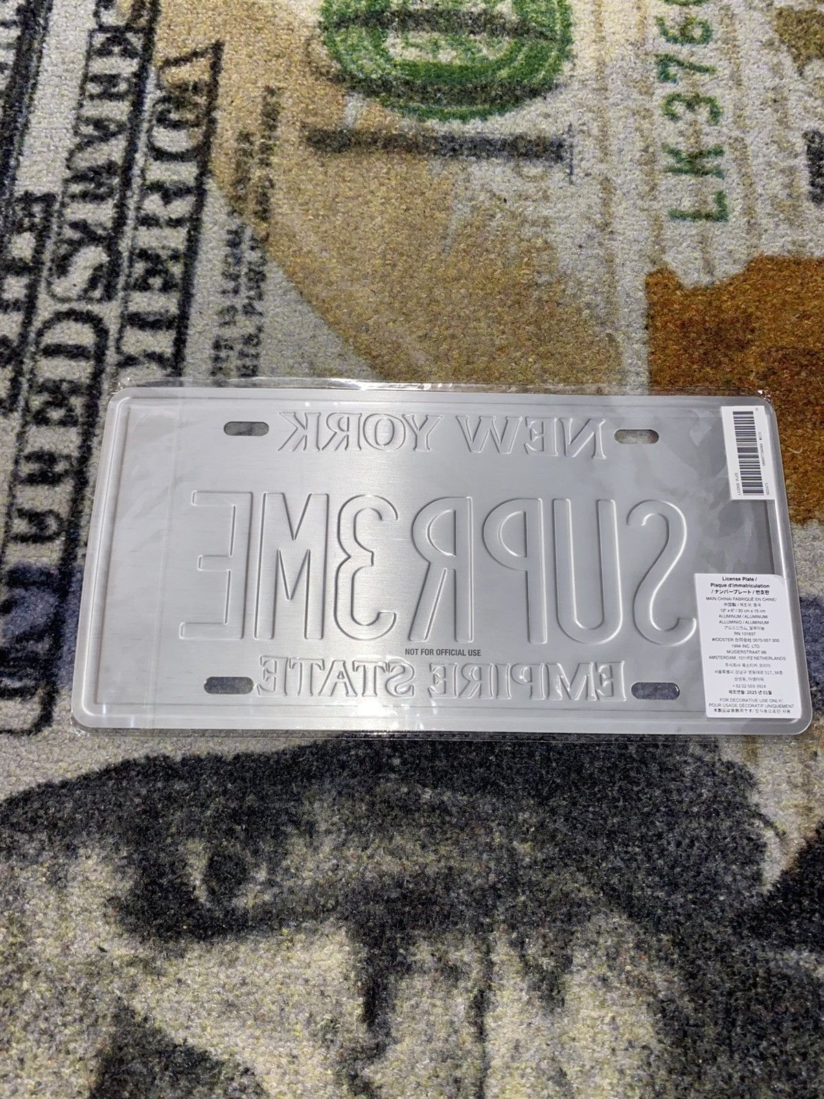 supreme ニューヨーク ナンバープレート Supreme Supreme New York License Plate | Grailed