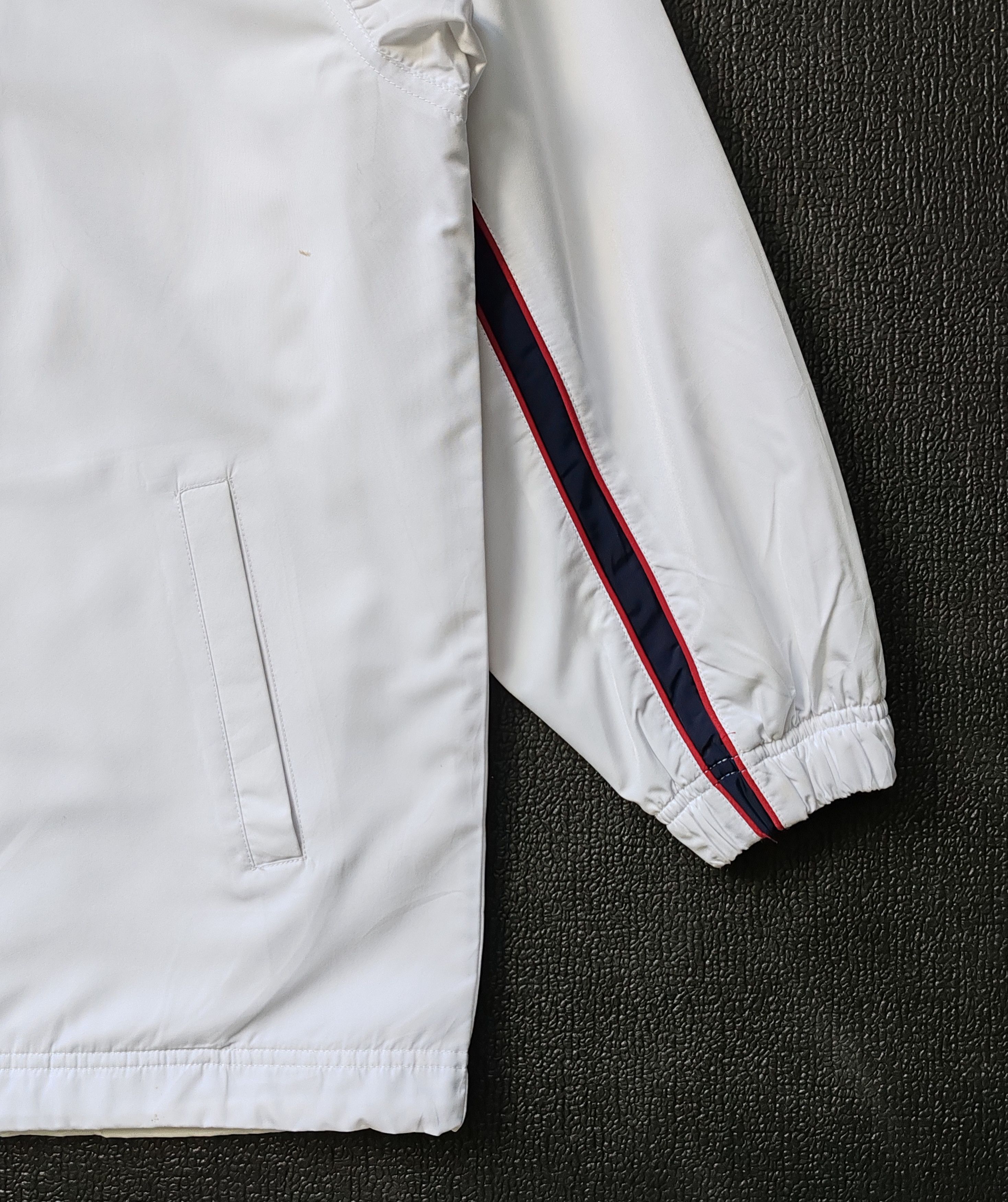 Sergio Tacchini Sergio Tacchini Vintage Windbreaker Jacket size Small Size US S / EU 44-46 / 1 - 5 Thumbnail