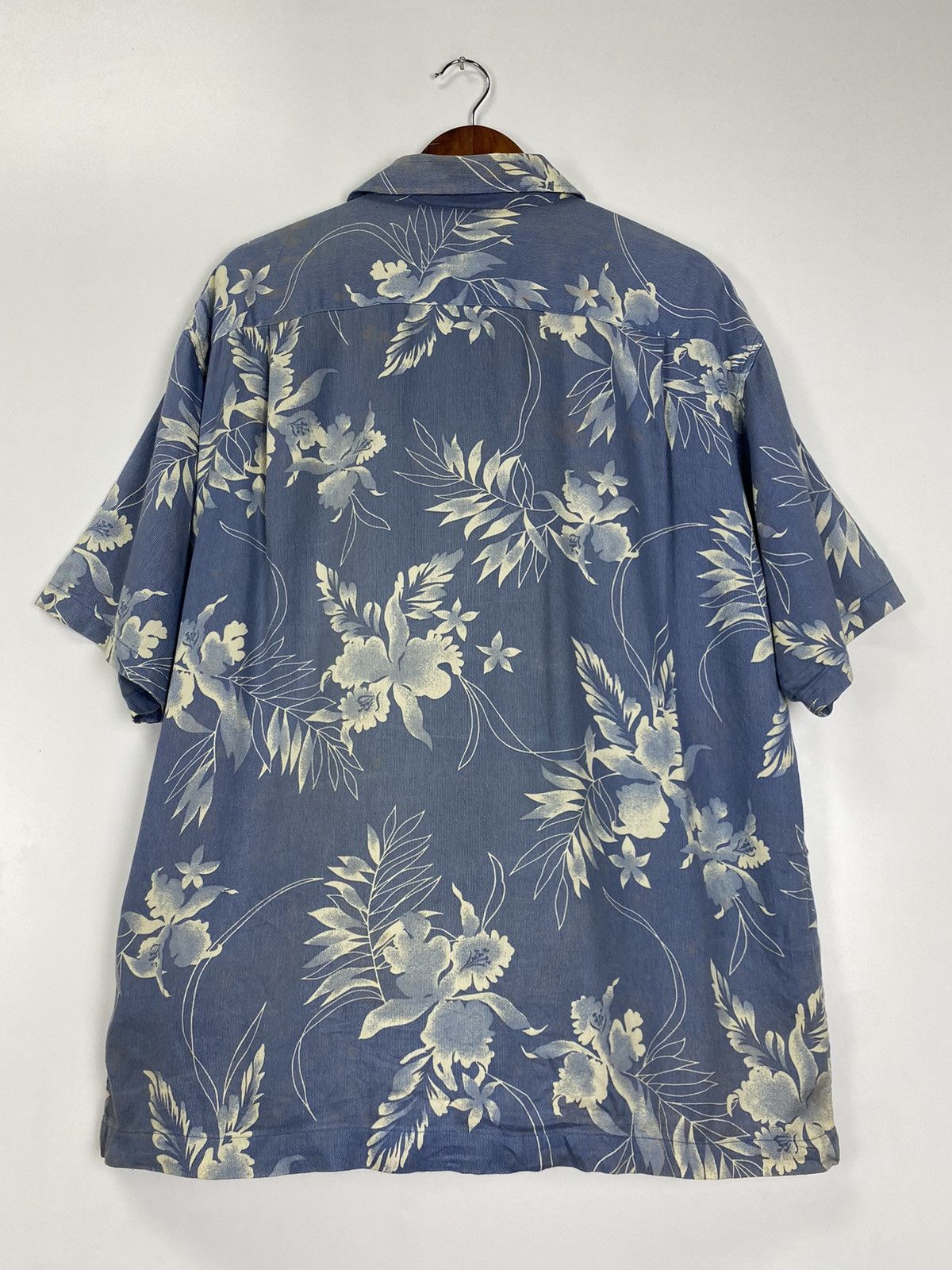 Vintage Red Letter Hawaiian Style shirt Size US XL / EU 56 / 4 - 9 Thumbnail