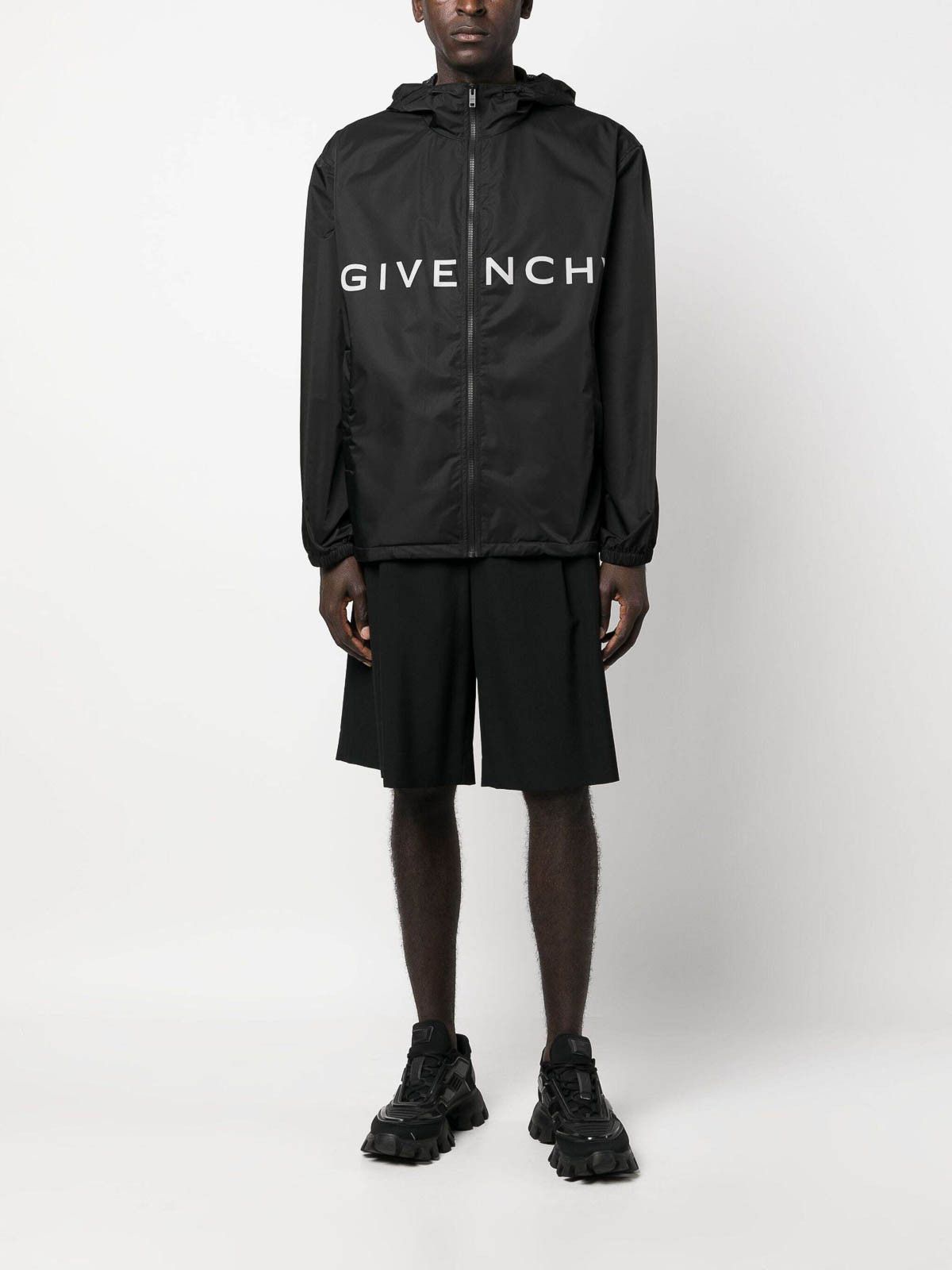 Givenchy oc11z0725 Windbreaker Jacket in Black Size US S / EU 44-46 / 1 - 2 Thumbnail