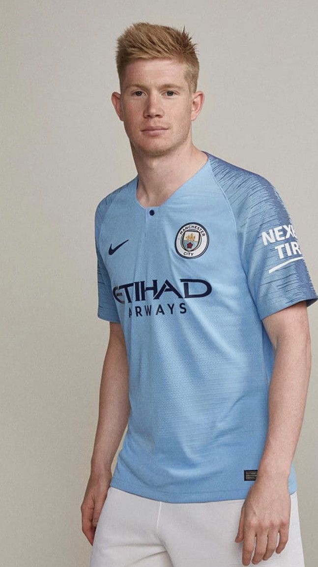 Nike 2018 Manchester City Home jersey Size US M / EU 48-50 / 2 - 3 Thumbnail