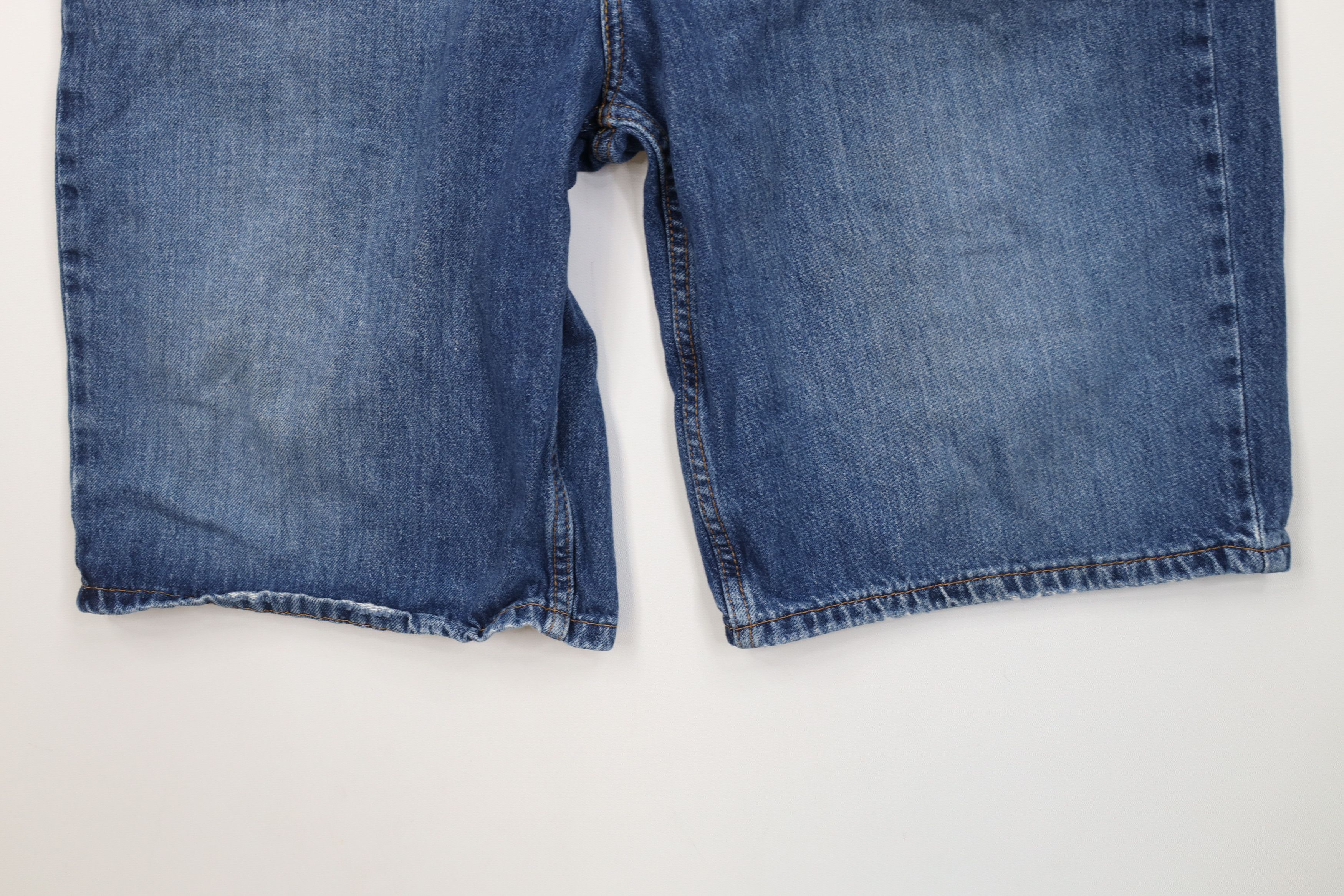 Levi's Vintage Y2K Levi 469 Loose Fit Baggy Denim Jean Shorts Size US 36 / EU 52 - 4 Thumbnail
