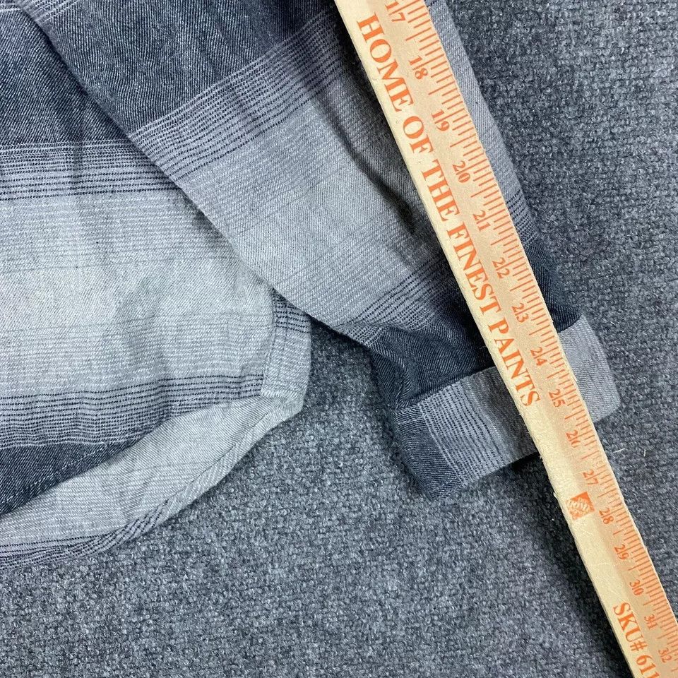 Old Navy Old Navy Flannel Shirt Men's XXL Regular Fit 2XL Gray Size US XXL / EU 58 / 5 - 5 Thumbnail