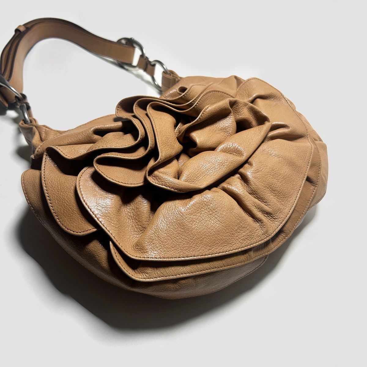 Yves Saint Laurent Fall Winter 2003 Nadja Rose Hobo Shoulder Bag Camel/Tan Size ONE SIZE - 2 Thumbnail