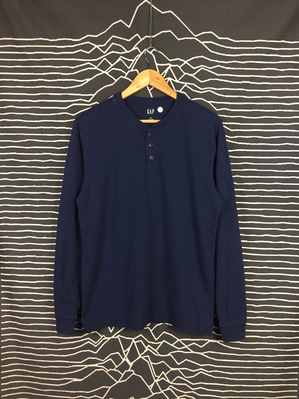 Gap × Vintage GAP Plain Casual Essential Hanley Neck Longsleeve Tee Size US M / EU 48-50 / 2 - 1 Thumbnail