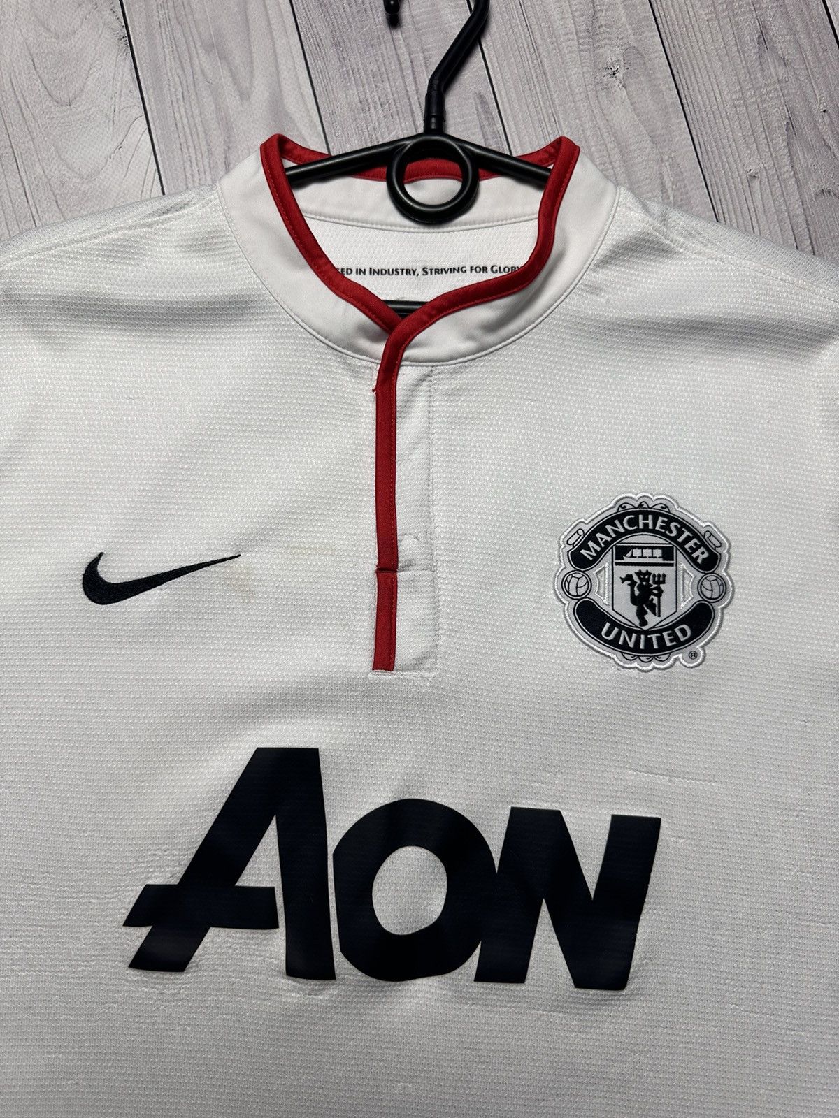Vintage Vintage Nike Manchester United soccer jersey size L/XL Size US XL / EU 56 / 4 - 6 Thumbnail