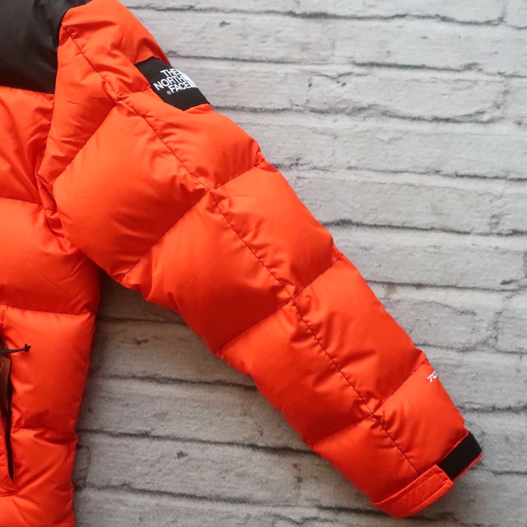 The North Face VINTAGE The North Face 700 Down Lhotse Puffer Jacket Mens Small Tangerine / Black Winter Coat Size US S / EU 44-46 / 1 - 7 Thumbnail