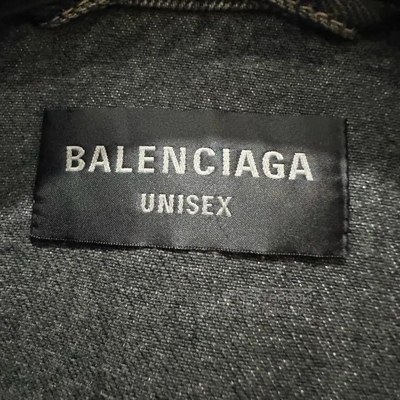 Balenciaga Balenciaga Washed Graffiti Logo Kirin Arm Denim Jacket Size US XS / EU 42 / 0 - 5 Thumbnail