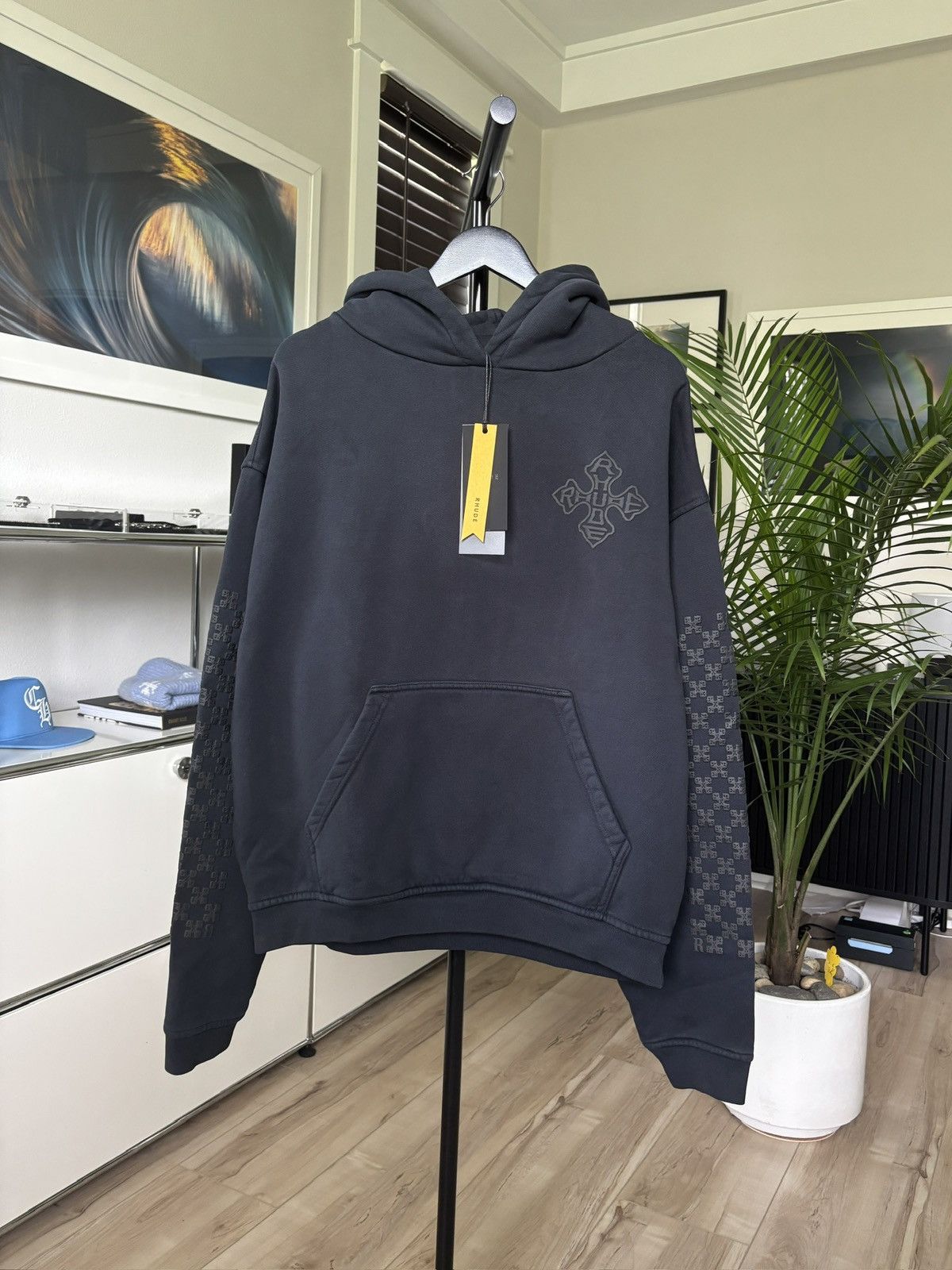RHUDE CROSS LOGO VINTAGE BLACK HOODIE