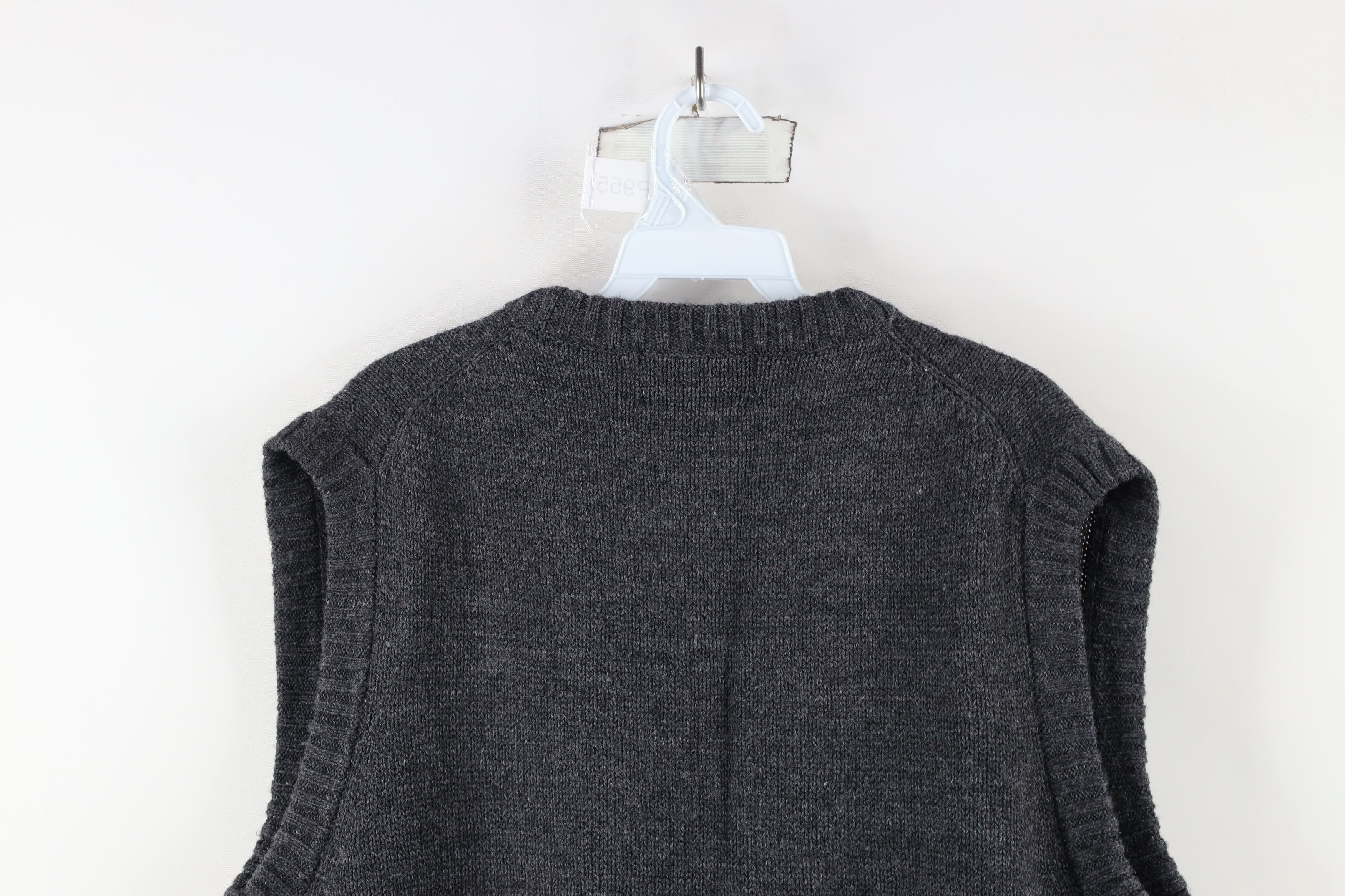 Vintage Vintage 90s Streetwear Knit Cardigan Sweater Vest Gray Size US M / EU 48-50 / 2 - 8 Thumbnail