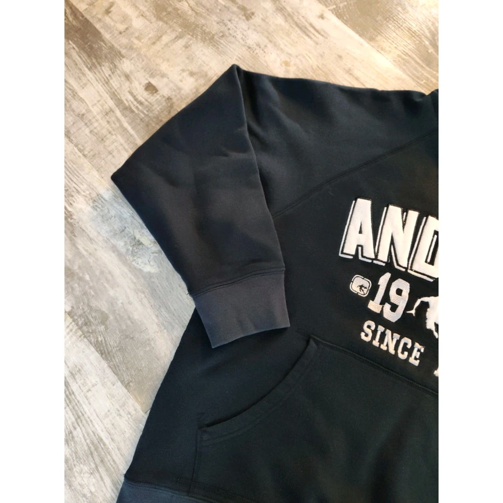 Vintage VINTAGE AND1 Hoodie Mens Medium Black Basketball Pullover 3D Logo 90s Hip Hop All Seasons Size US M / EU 48-50 / 2 - 3 Thumbnail