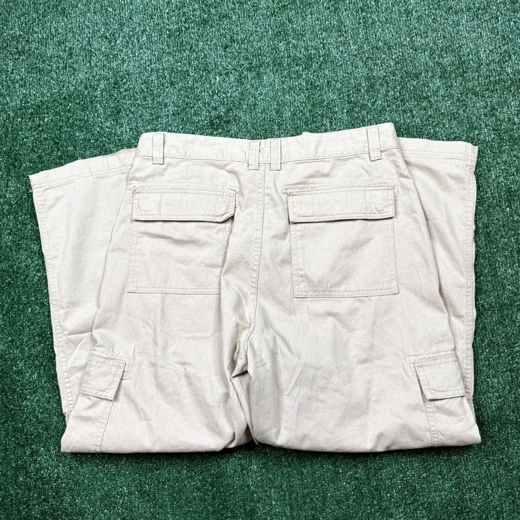 Cotton On Cotton On Cargo Pants Mens Size 34 x 28 Brown Vintage? No—34 Tag, 36 Fit Cargo Pocket Cotton On Pants Men Brown 28 Inseam Casual Spring Summer Fall Size US 34 / EU 50 - 7 Thumbnail