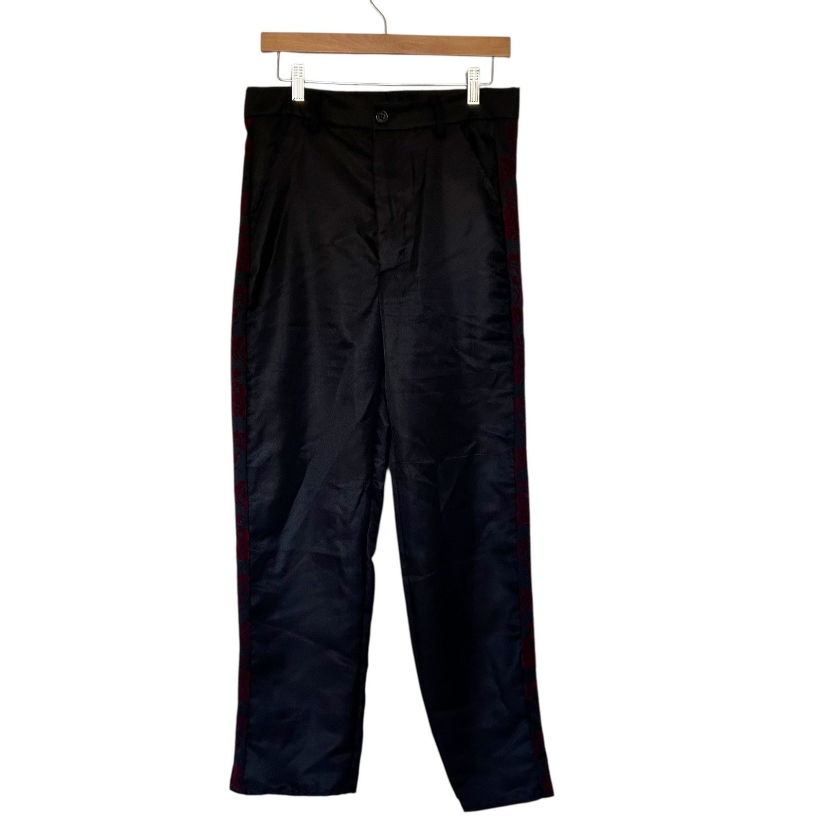 Other Spirit Halloween Vampire Costume Cape & Pants Sz M Size US M / EU 48-50 / 2 - 7 Thumbnail
