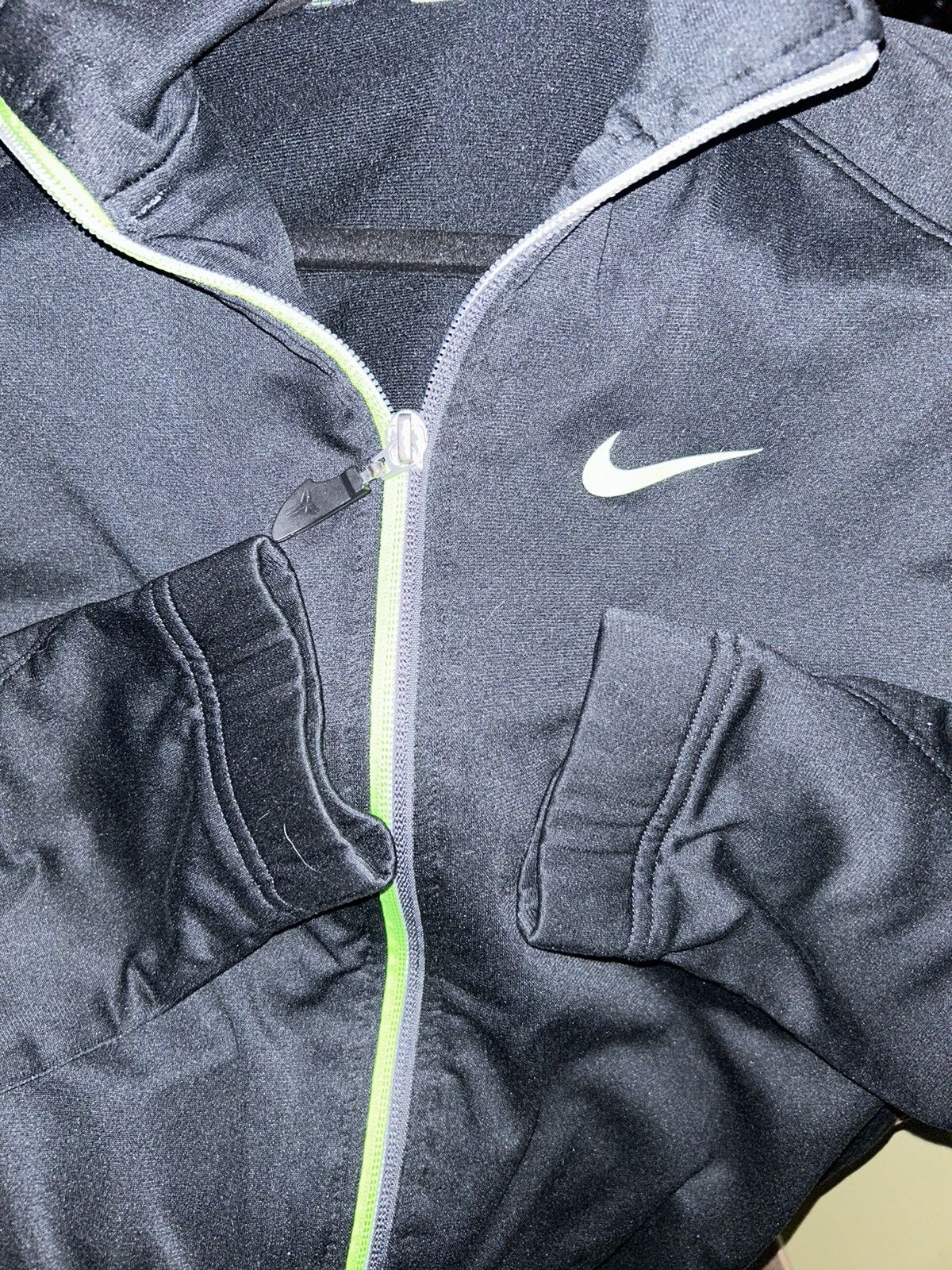 Nike Nike Kobe Dri-Fit Full Zip Jacket Black Neon Green YOUTH Size US S / EU 44-46 / 1 - 8 Thumbnail