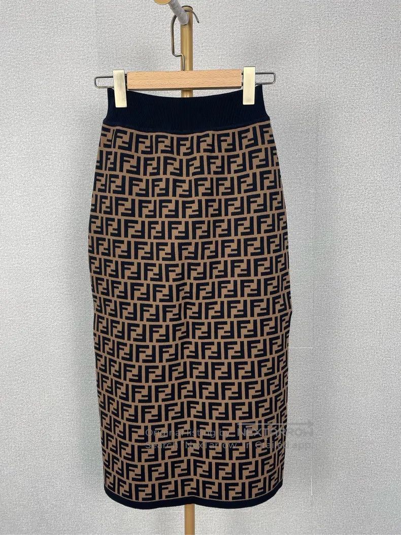 Fendi Fendi Elegant slim fit long dress for women Size 24" / US 00 / IT 34 - 2 Thumbnail