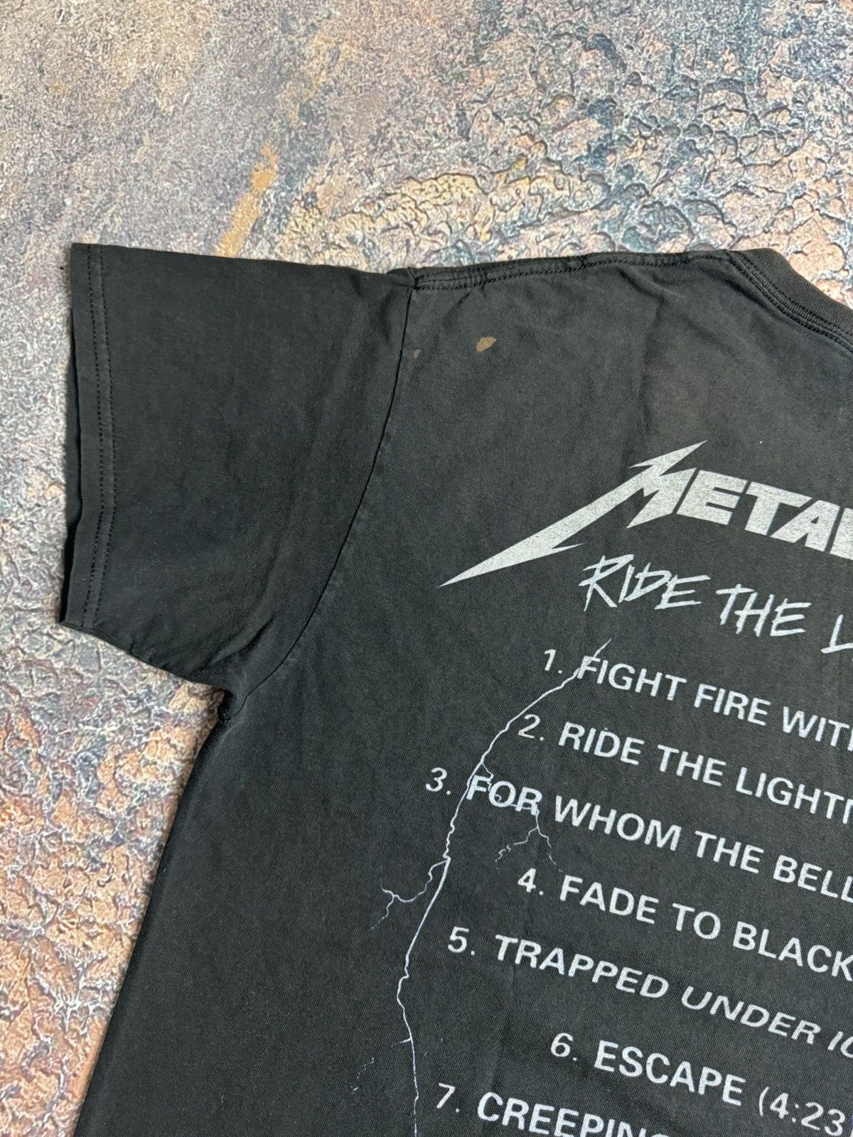Metallica Vintage Style Metallica Ride the Lightning Band T Shirt Size US L / EU 52-54 / 3 - 15 Thumbnail