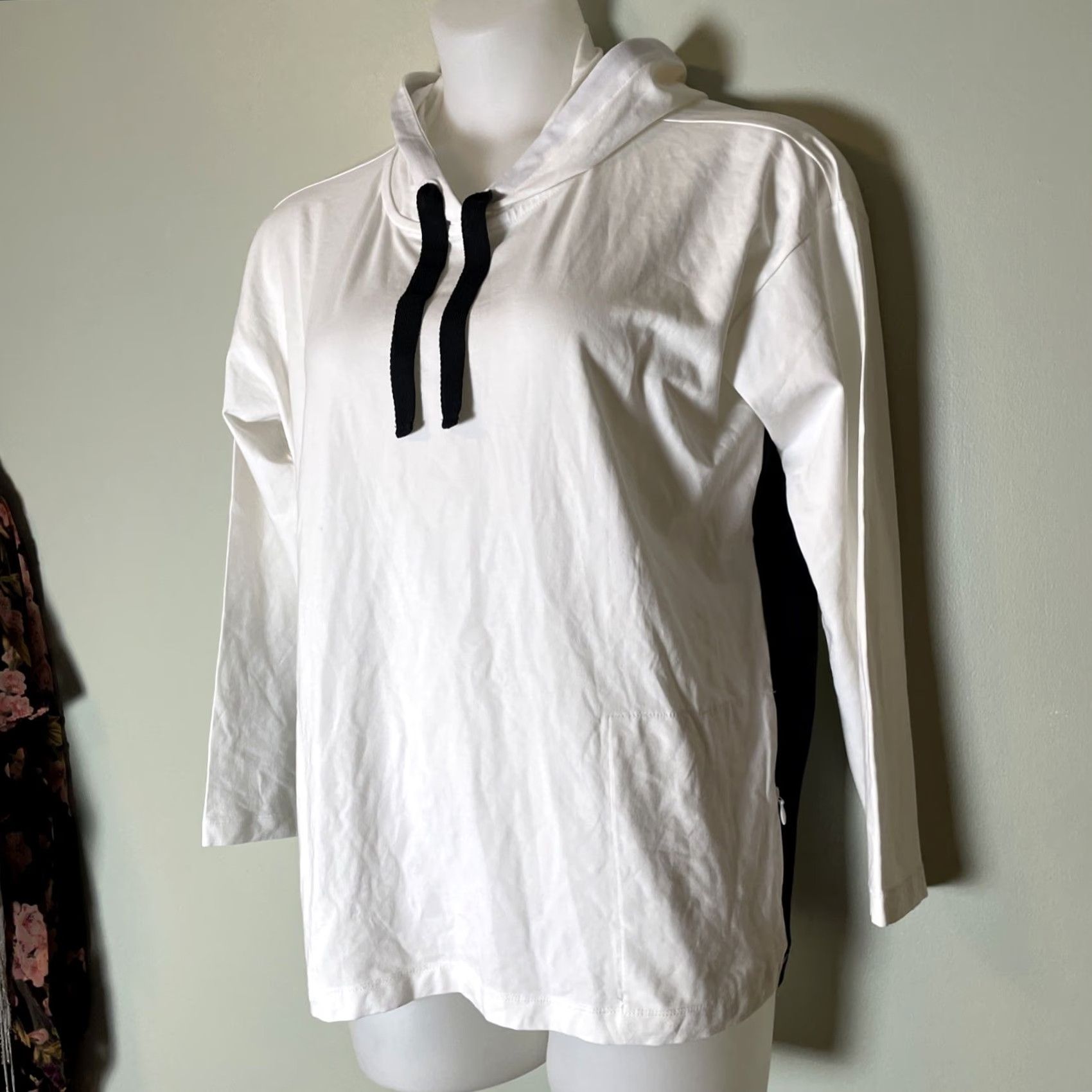 J. Jill J Jill Progress Color Block Hoodie L White Zip Pockets Athleisure Hoodie Ladies Long Sleeve Colorblock Size L / US 10 / IT 46 - 7 Thumbnail
