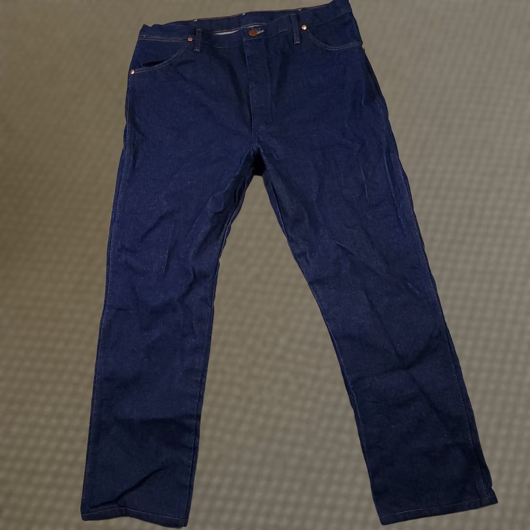 Wrangler Vtg Rigid Wrangler Cowboy Cut 13MWZ Original Fit Jeans Mens 40x30 Dark Wash - Used Condition Size US 40 / EU 56 - 1 Thumbnail