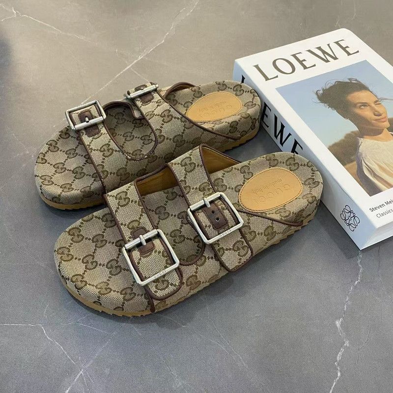 Gucci Gucci Double G Logo Buckle Slide Sandals - Size US 7.5 / EU 40-41 - 1 Thumbnail