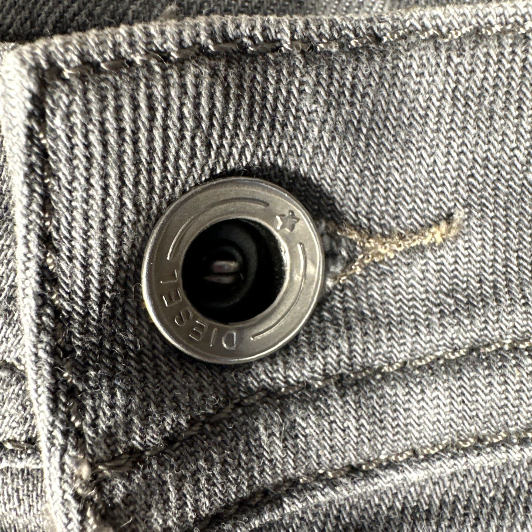 Diesel Diesel Buster 0853T Regular Slim Tapered Stretch Jeans Gray Cowhide Leather 36 Size US 36 / EU 52 - 5 Thumbnail