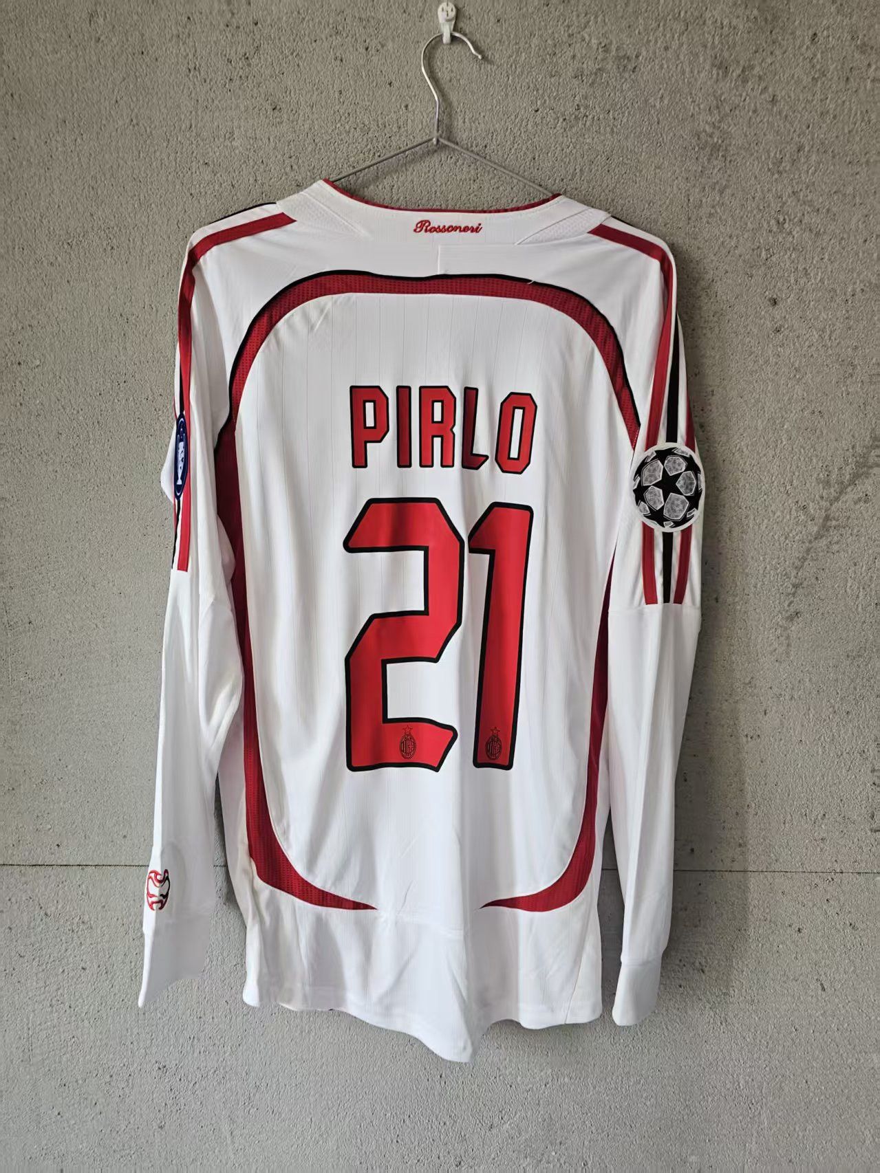 Other 2006 2007 AC Milan 21 Andrea Pirlo Jersey White Size US S / EU 44-46 / 1 - 1 Thumbnail