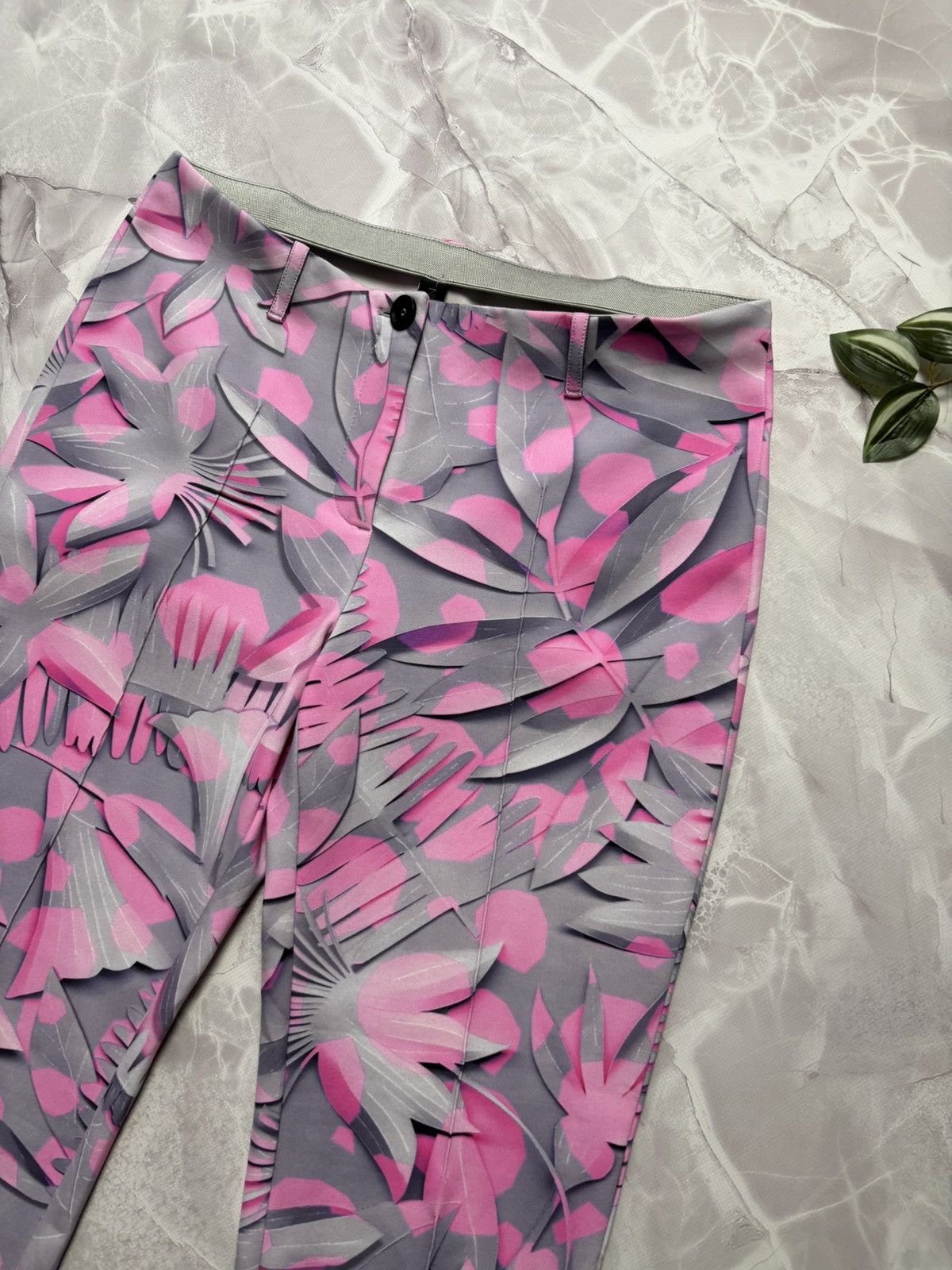 Other Marc Cain Pink Floral Print Stretch Pants Womens N4 (M) Size 30" / US 8 / IT 44 - 3 Thumbnail