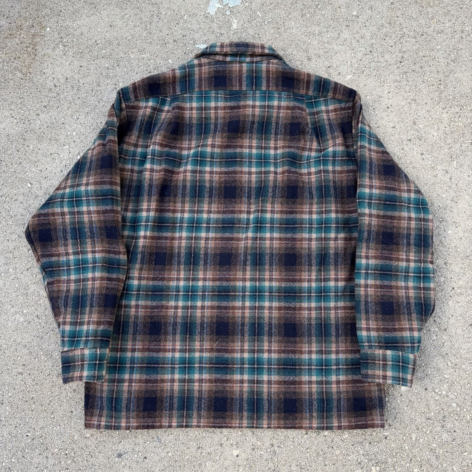 Pendleton × Vintage Vintage 60s Pendleton Plaid Wool Board Shirt Sz Large Surf Size US L / EU 52-54 / 3 - 3 Thumbnail