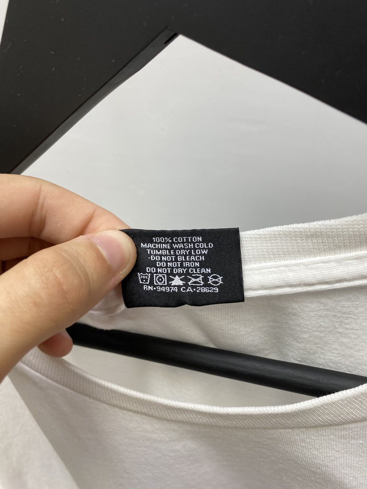 Stussy Stussy Small Logo T Shirt Men’s White Size US L / EU 52-54 / 3 - 11 Thumbnail