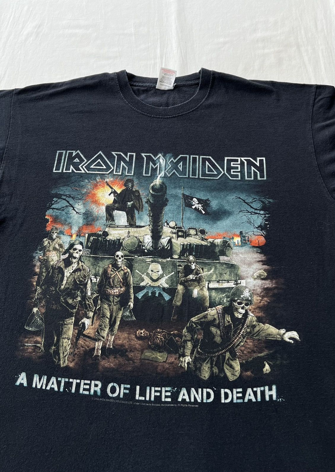 Band Tees Vintage 2006 Iron Maiden A Matter Of Life And Death T-shirt Size US L / EU 52-54 / 3 - 5 Thumbnail