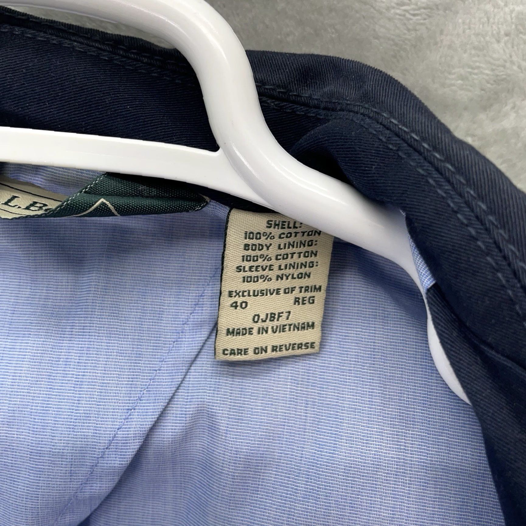 Vintage LL Bean Blazer Jacket Men 40R Coat Two-Button Single-Breasted Navy Blue Cotton Lining Casual Business Travel 44 Chest Regular Fit Mens Size 40R - 5 Thumbnail