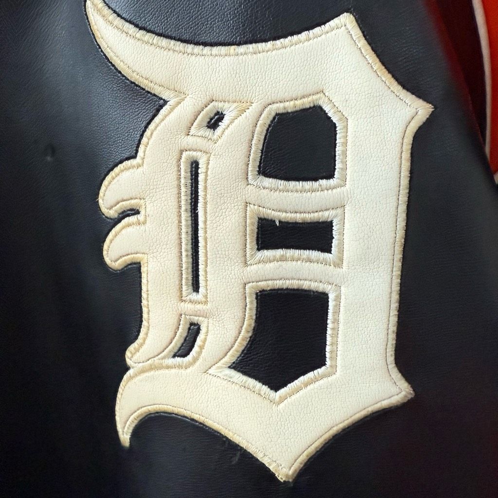 MLB Vintage 90s Official MLB Detroit Tigers Baseball Faux Leathe Size US XL / EU 56 / 4 - 4 Thumbnail
