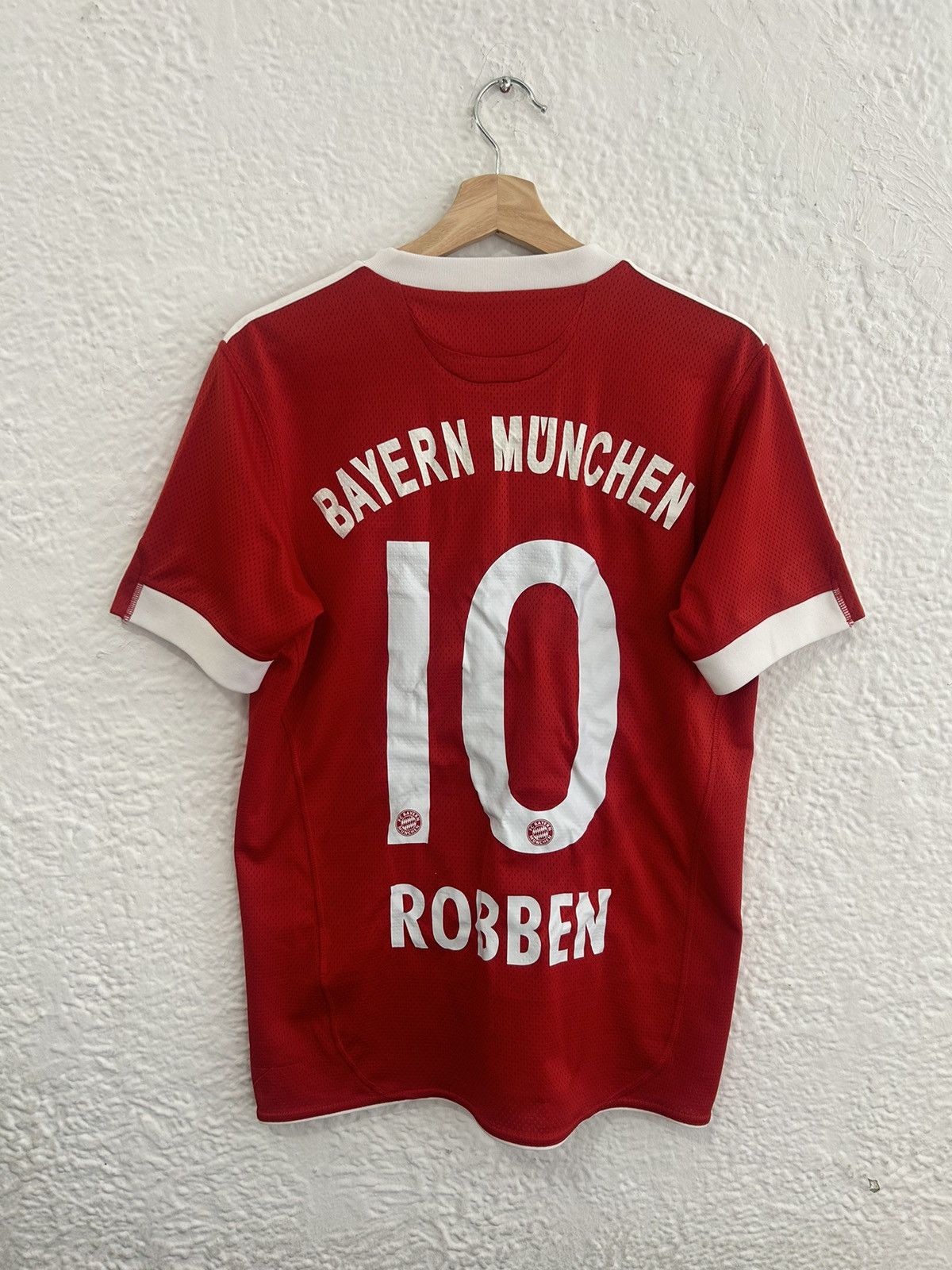 Adidas 2009-10 Arjen Robben Adidas Bayern Munich Home Kit Size US M / EU 48-50 / 2 - 1 Thumbnail
