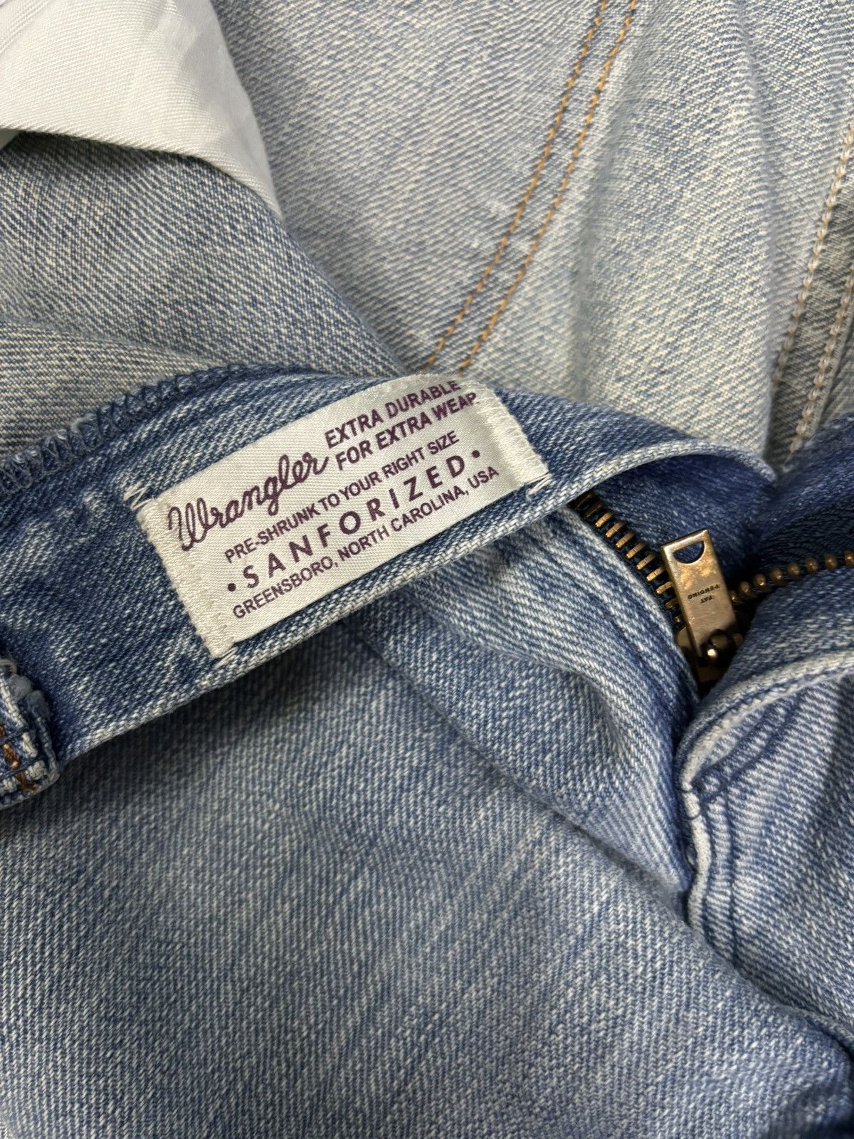 Wrangler Vintage Y2K Wrangler Blue Wash Faded Distressed Jeans Size US 34 / EU 50 - 18 Thumbnail