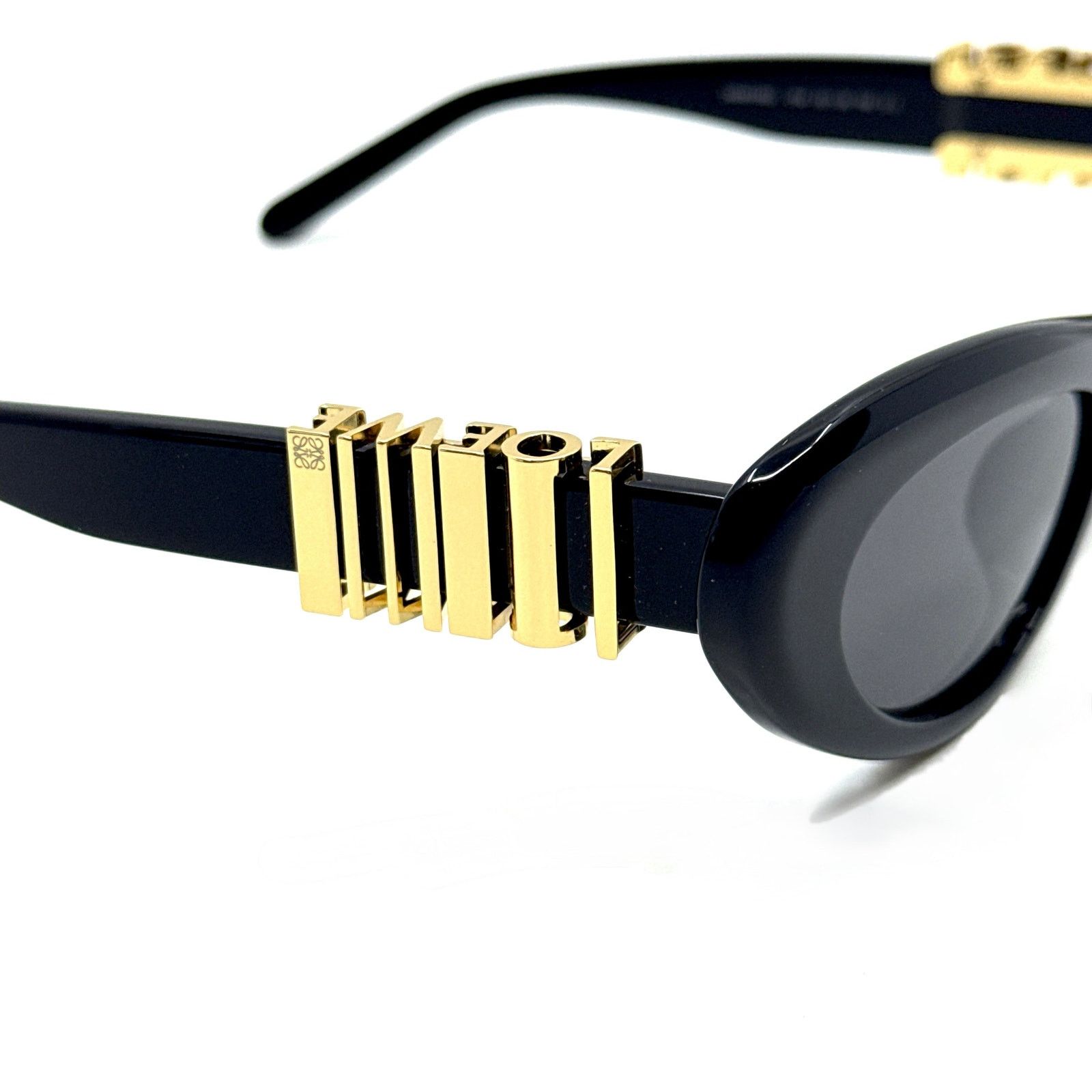 Loewe New, LOEWE Sunglasses LW40156U 01A Authentic Size ONE SIZE - 6 Thumbnail
