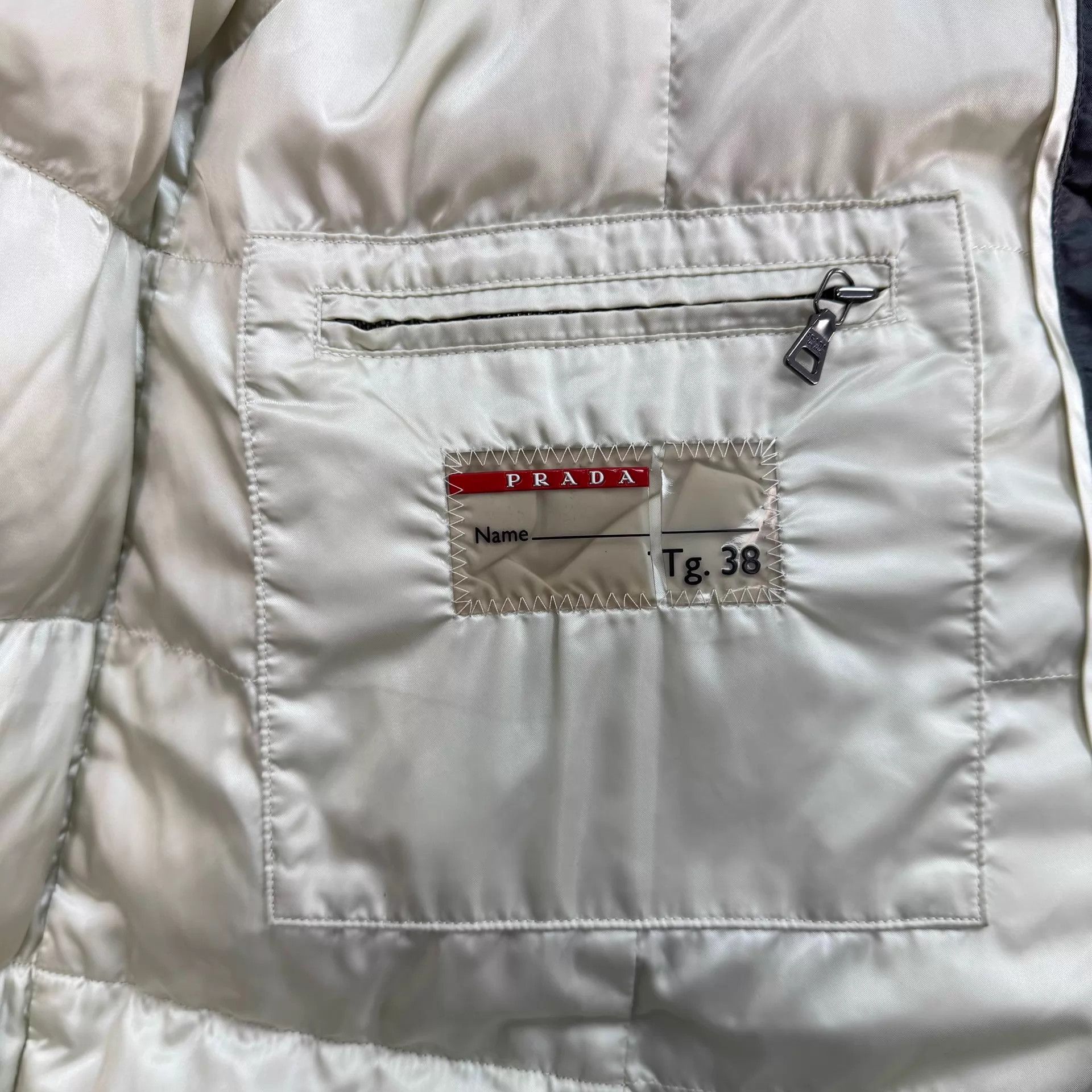 Prada Prada Triangle Logo Fur Collar Down Jacket 38 98New Size XS / US 0-2 / IT 36-38 - 7 Thumbnail