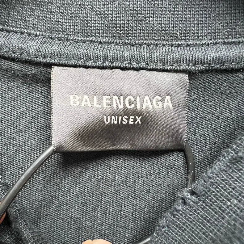 Balenciaga Balenciaga Mud-dyed Manchester United black short sleeve T Size US M / EU 48-50 / 2 - 3 Thumbnail