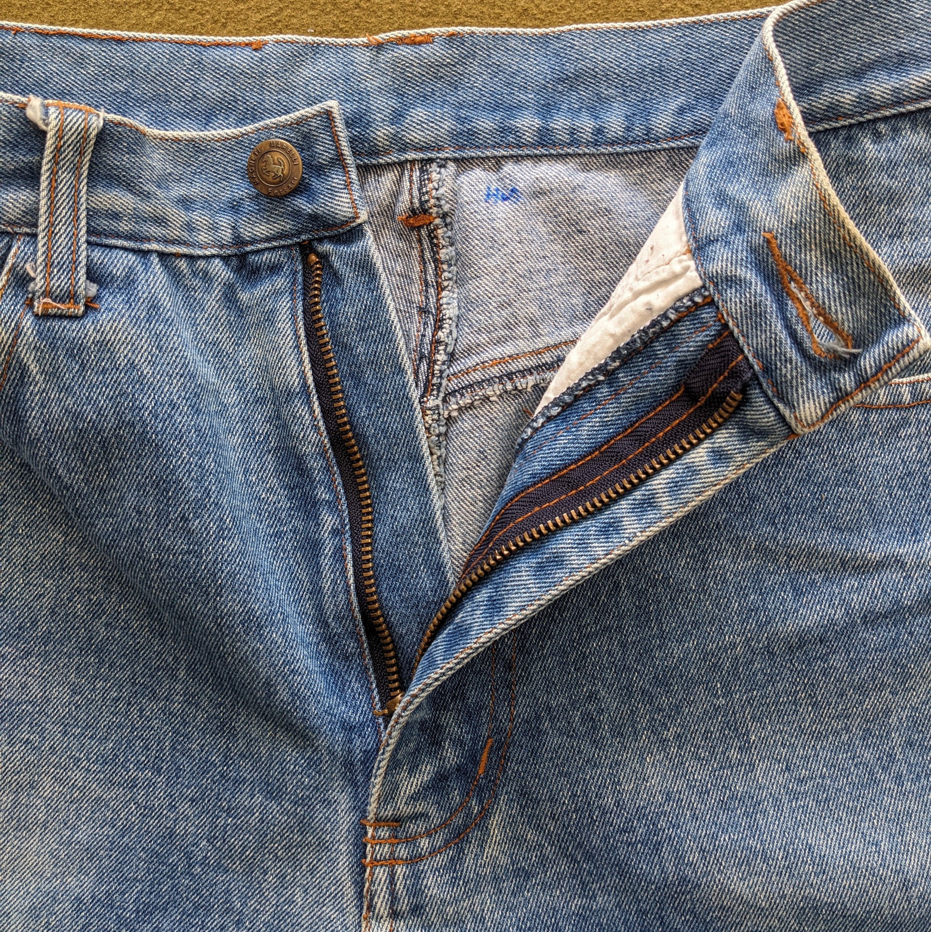 Ferrari Vintage MAGNETI MARELLI FERRARI Luxury Brand Jeans Size US 29 - 5 Thumbnail