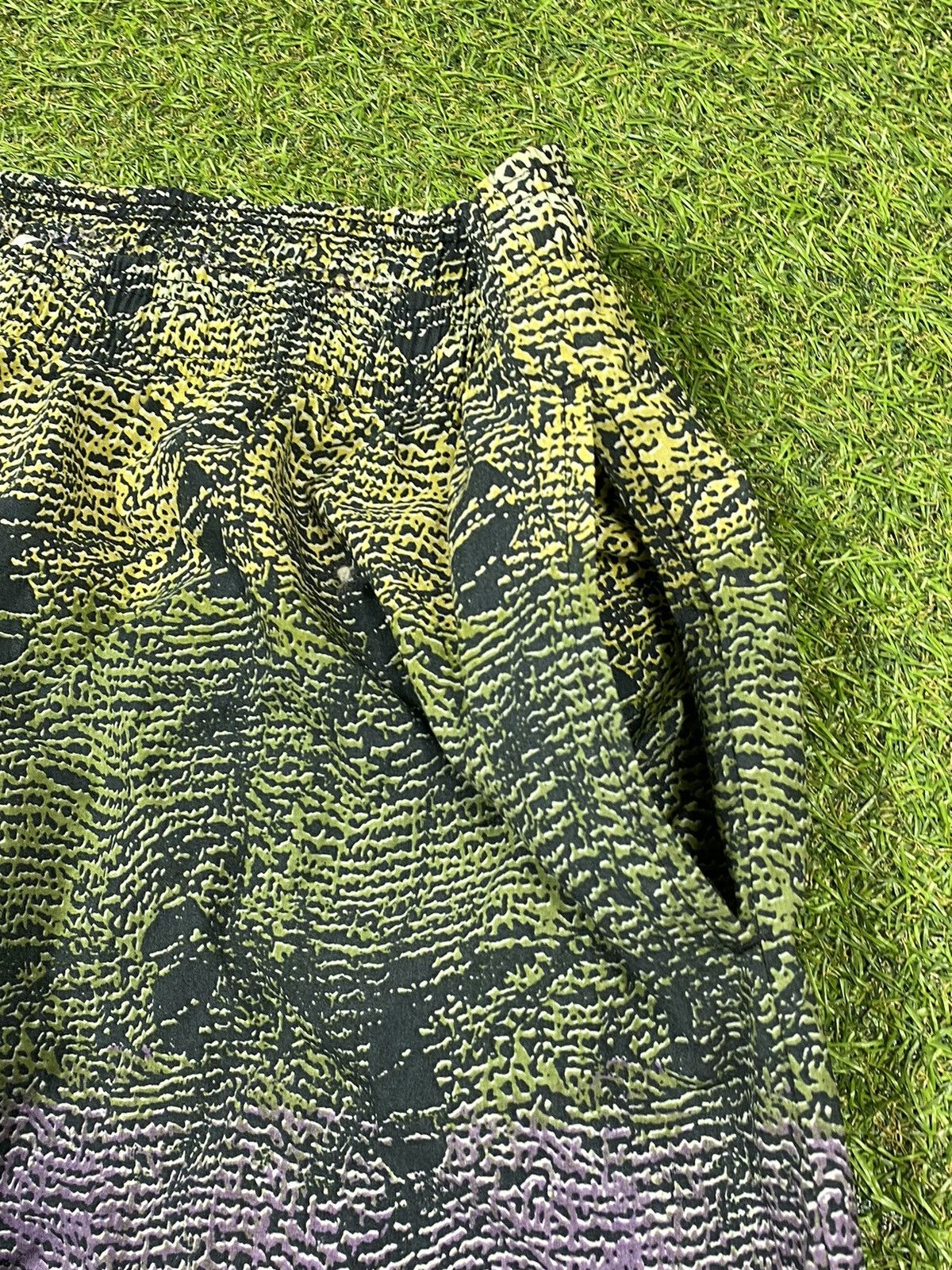 Adidas Vintage Adidas shorts streetwear y2k casual style size L Size US 34 / EU 50 - 4 Thumbnail