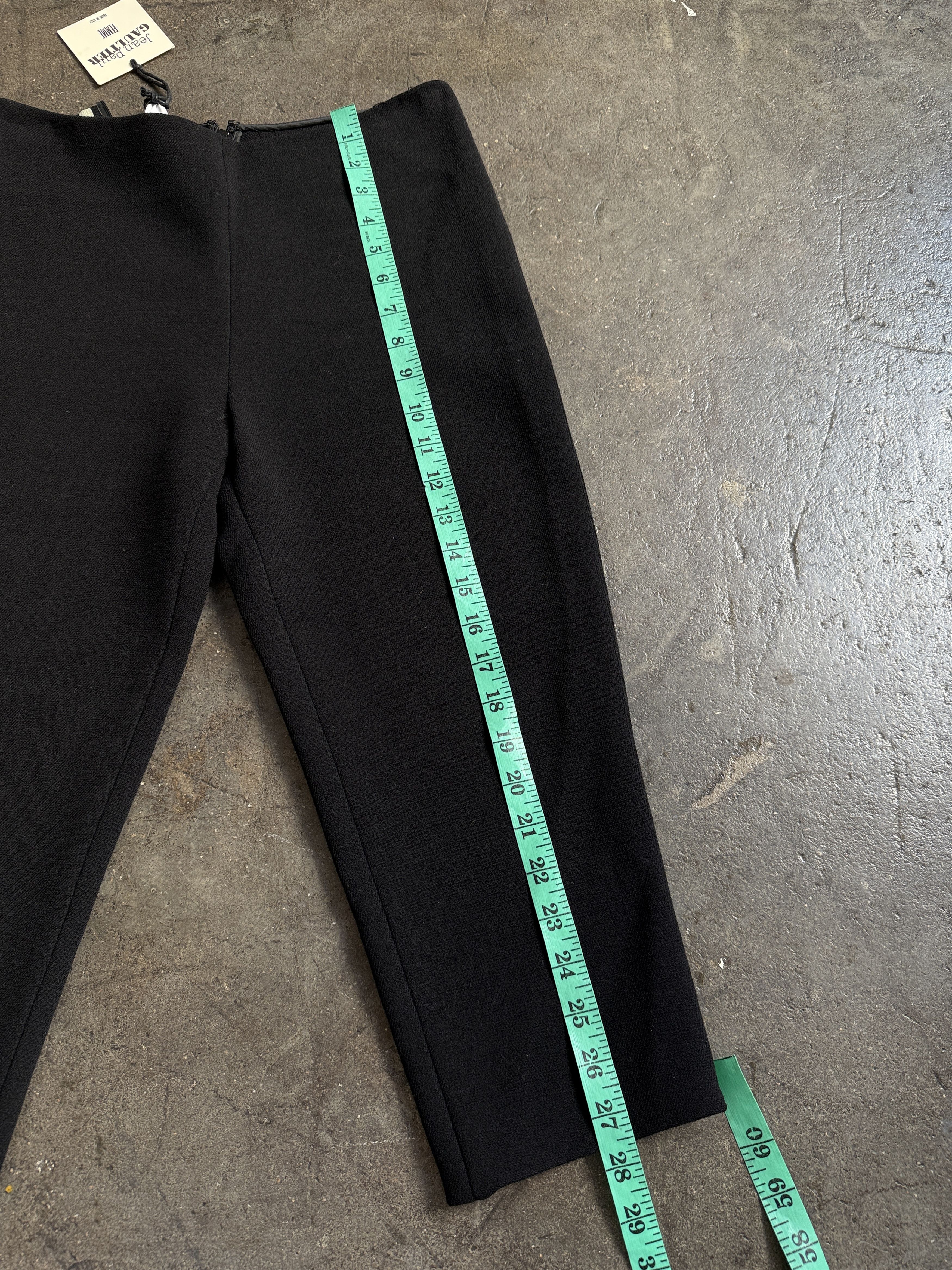 Jean Paul Gaultier Brand New Vintage 2000's Wool Capri Short Pants Size 27" / US 4 / IT 40 - 9 Thumbnail
