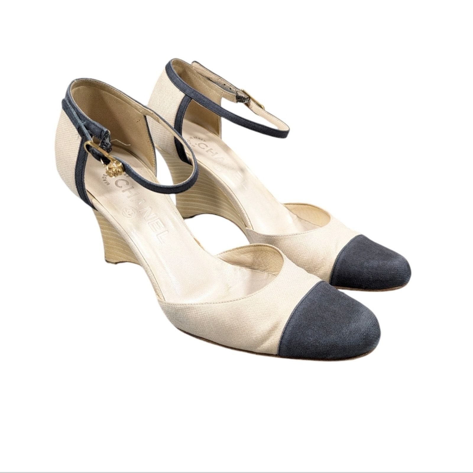 Chanel Chanel Vintage Cream & Navy Toe Cap Mary Jane SZ 36 US 6 Size US 6 / IT 36 - 2 Thumbnail