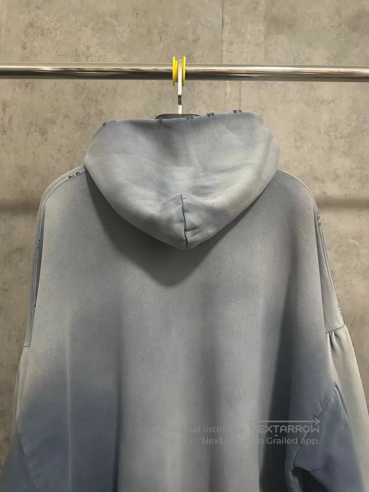 Balenciaga balenciaga blue gradient hoodie with logo. Size US XL / EU 56 / 4 - 5 Thumbnail