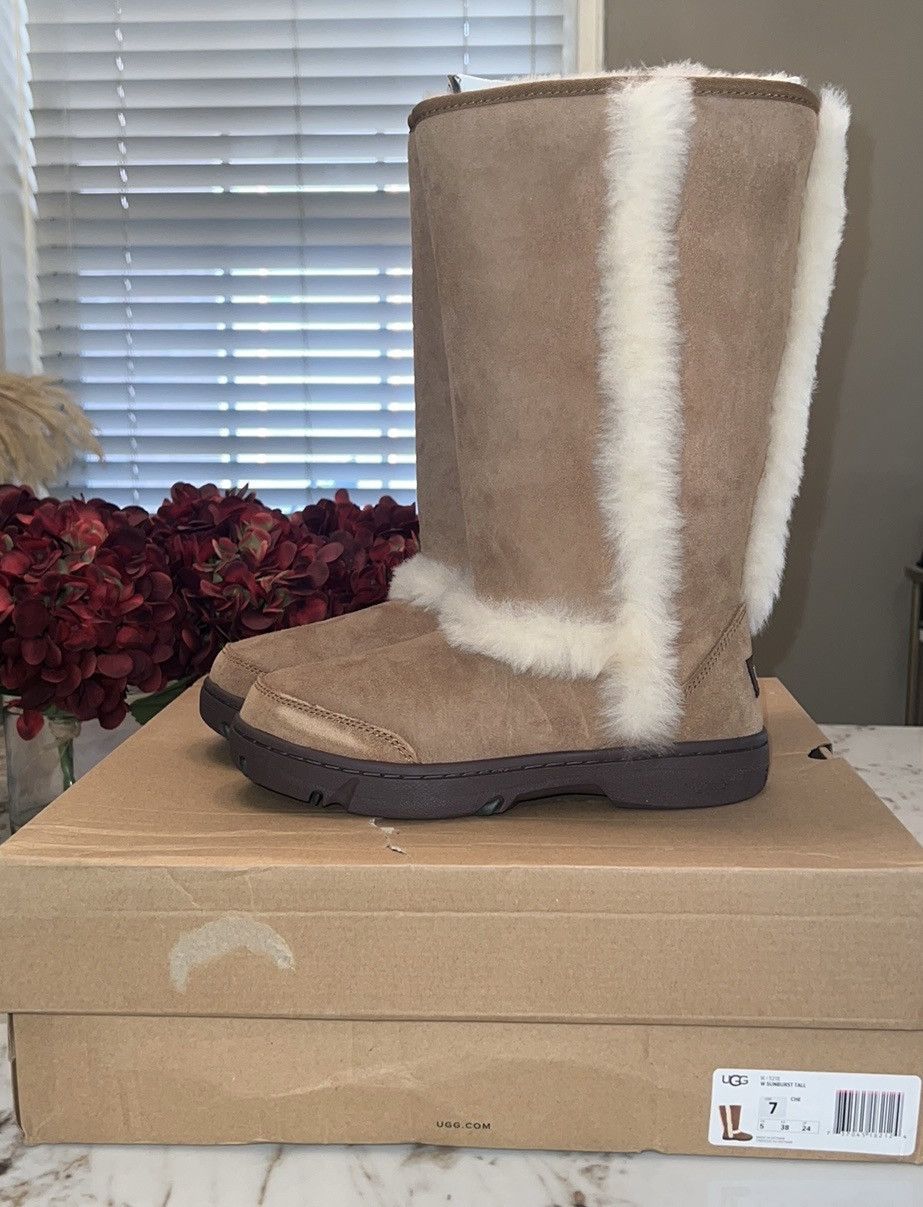 Ugg NIB UGG Sunburst Tall Women’s boots Chestnut |size 7 Size US 7 / IT 37 - 5 Thumbnail