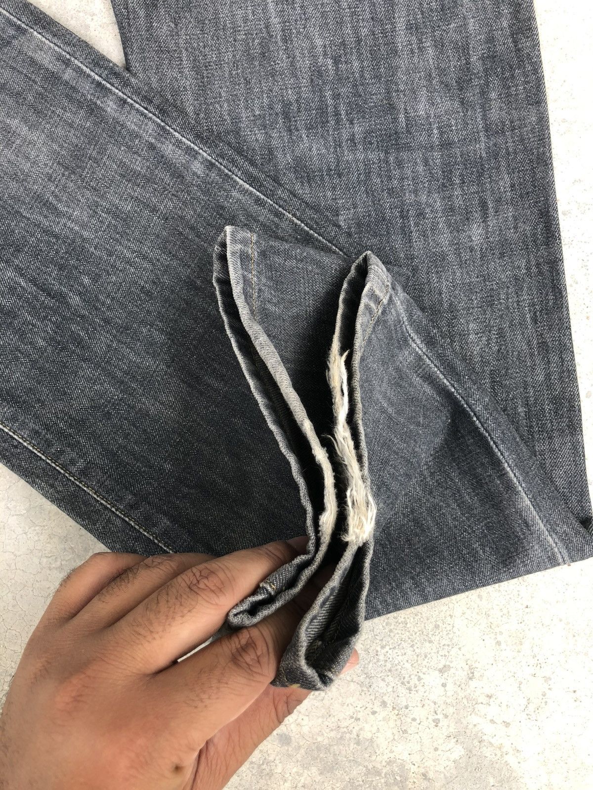 Tom Ford Gucci Distressed Denim Jeans Size US 29 - 18 Thumbnail