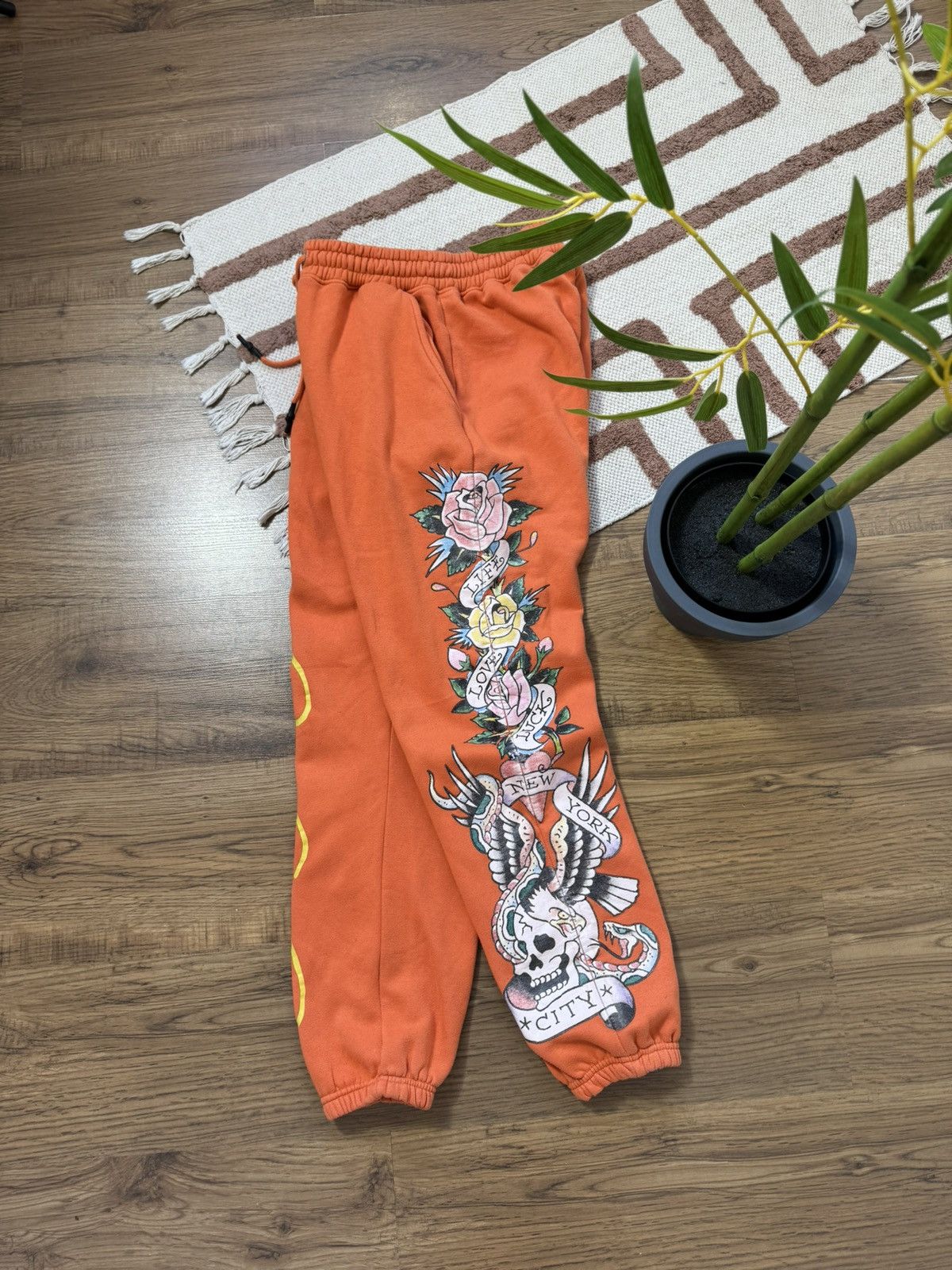 Ed Hardy ED HARDY X MG PRINTED ORANGE SWEATPANTS Size 28" / US 6 / IT 42 - 7 Thumbnail