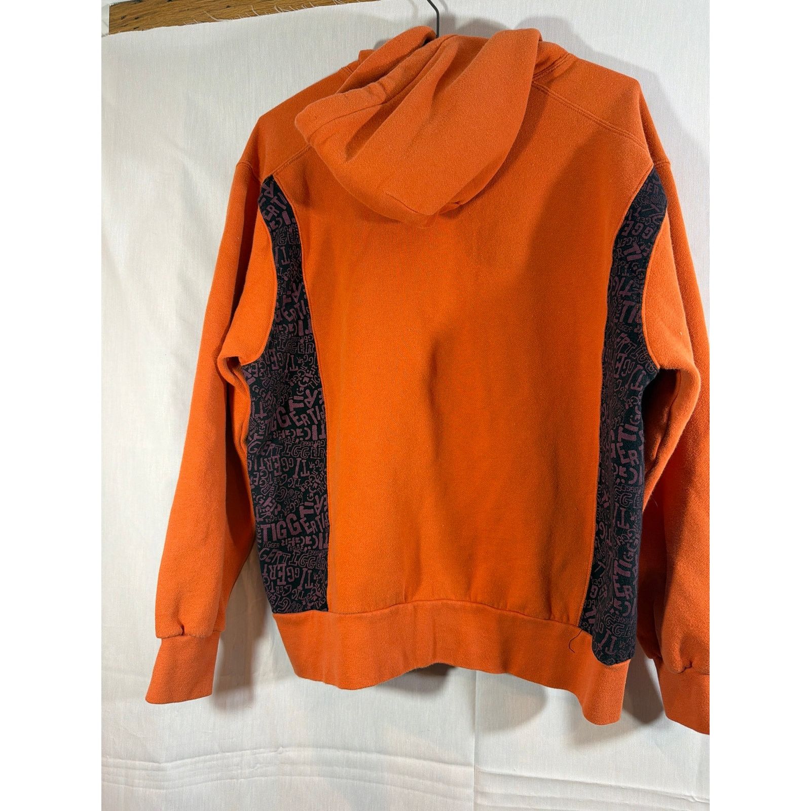 Disney Vintage Disney Hoodie Winnie Pooh Tigger Orange Sweatshirt Size L / US 10 / IT 46 - 4 Thumbnail