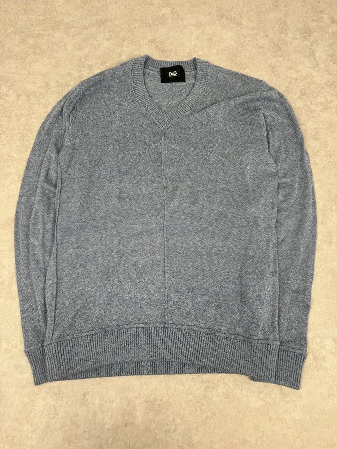 Dolce & Gabbana 2000s Dolce & Gabbana V Neck Irregular Grey Sweater Size US M / EU 48-50 / 2 - 3 Thumbnail